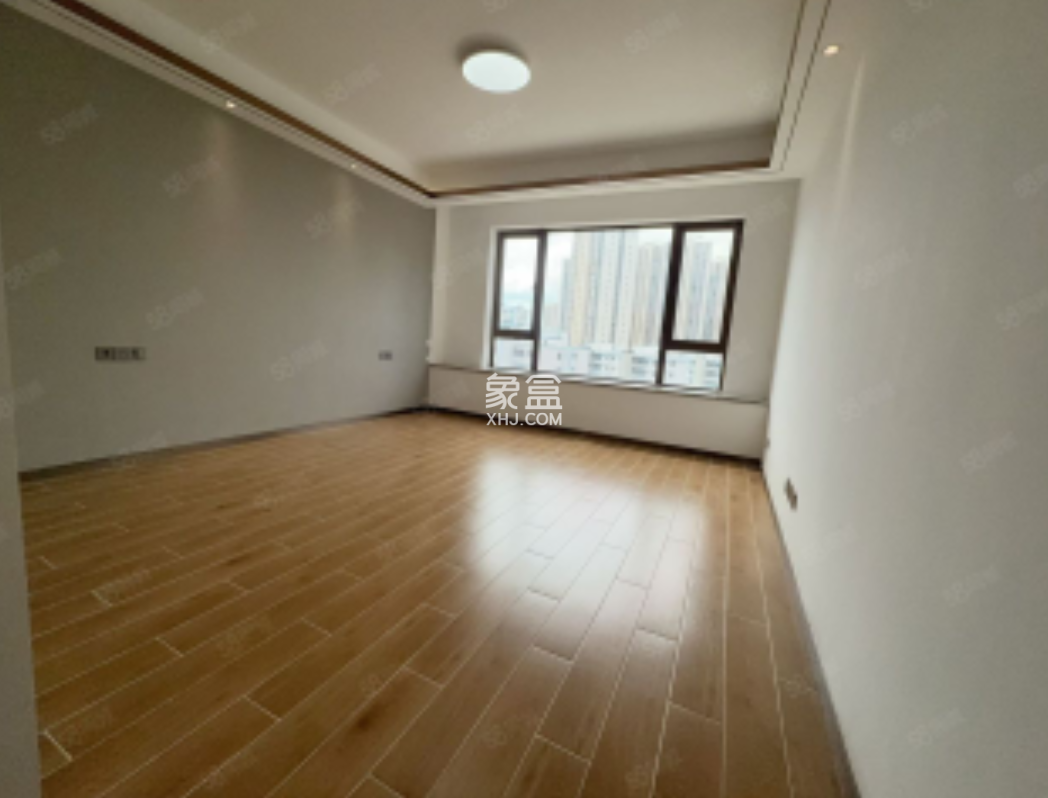 海航豪庭南苑  3室2厅2卫    5500.0元/月 海航豪庭南苑  3室2厅2卫    5500.0元/月室内图