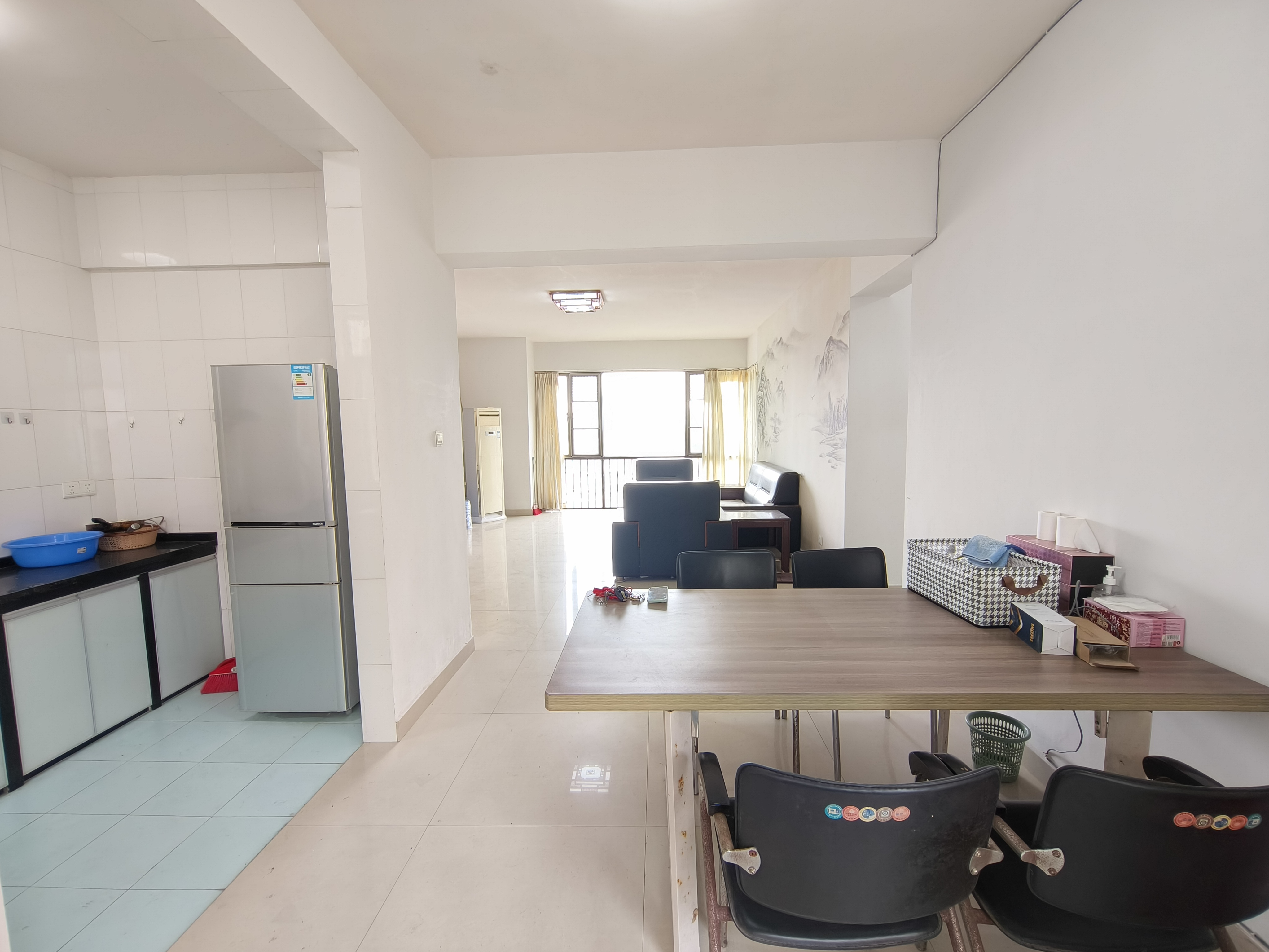 警苑小区 5室2厅2卫 4500.0元/月 警苑小区 5室2厅2卫 4500.0元/月室内图