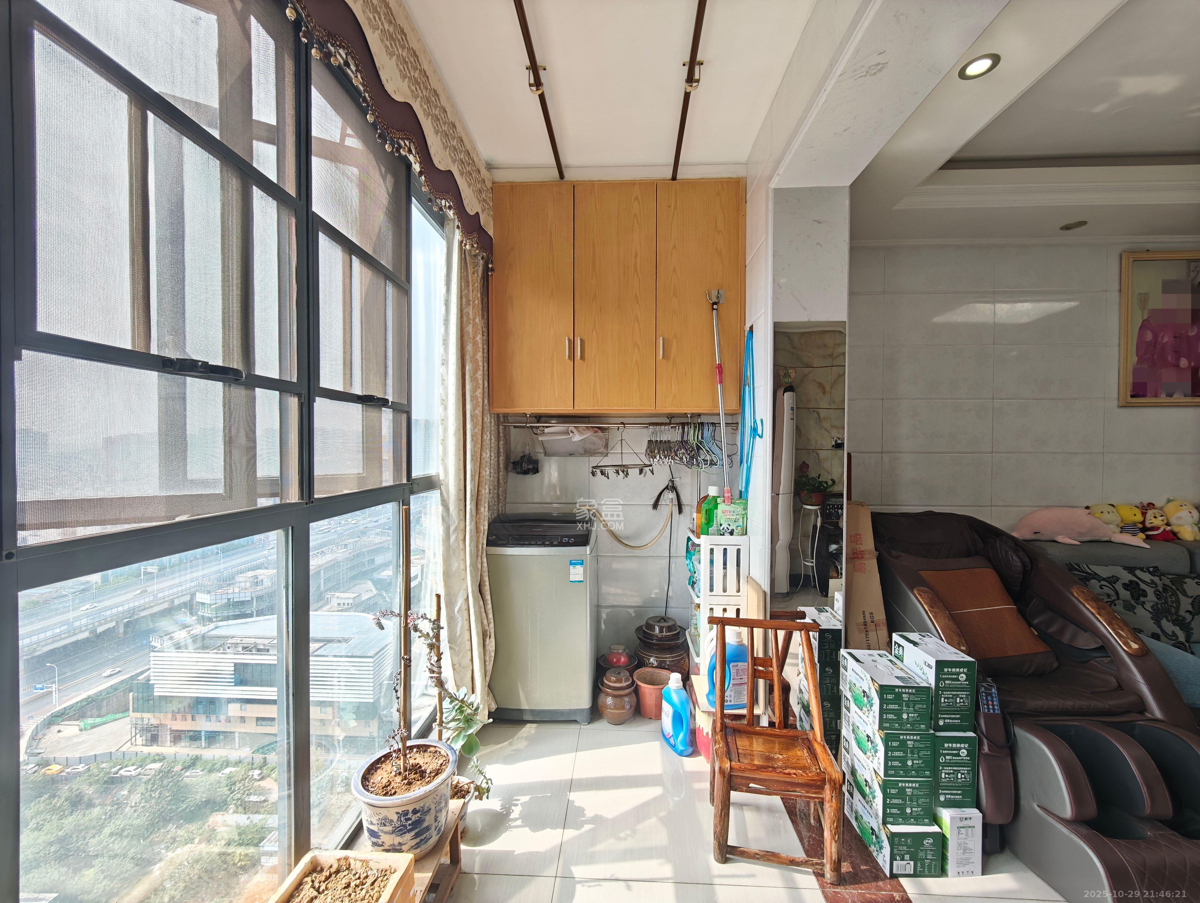 华悦城 1室2厅1卫 92.8万 华悦城 1室2厅1卫 92.8万其他