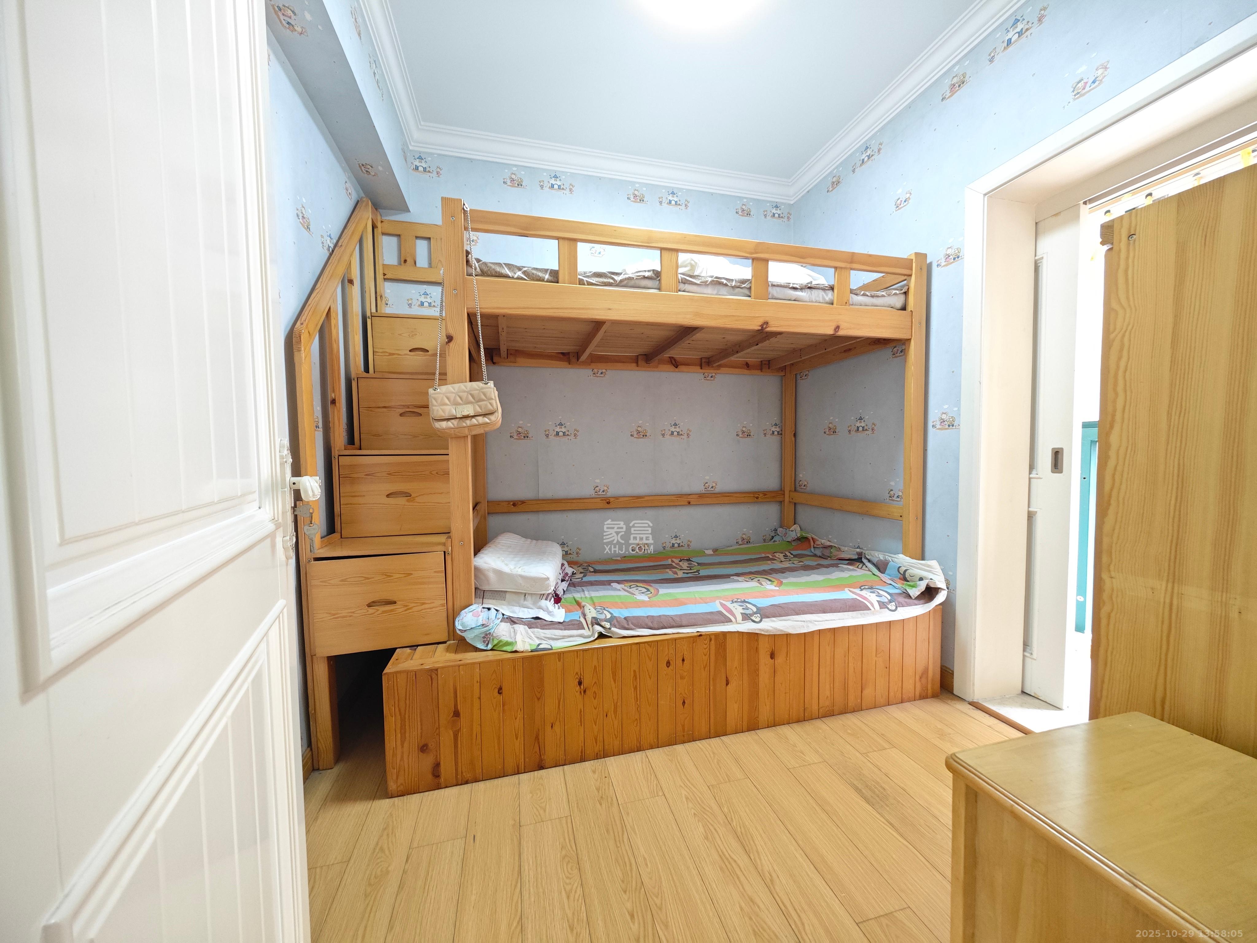 华盛世纪新城  2室2厅1卫    2200.0元/月 华盛世纪新城  2室2厅1卫    2200.0元/月室内图