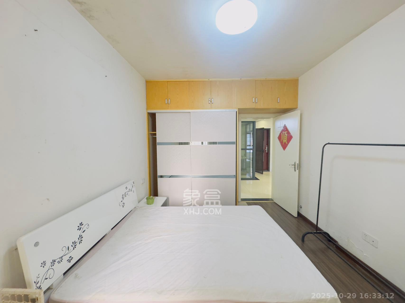 保利麓谷林语C区  1室0厅0卫    2200.0元/月室内图