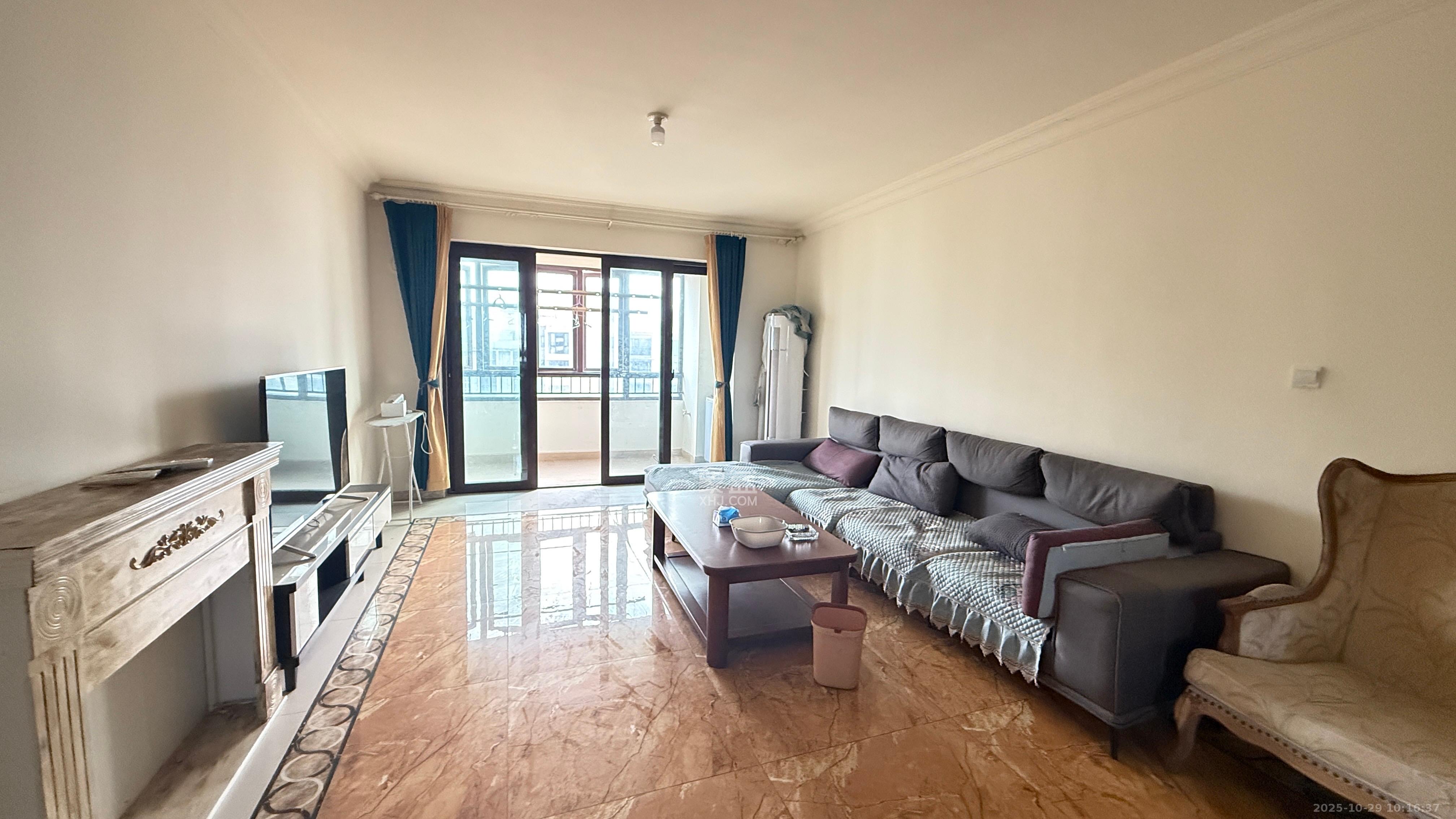 碧桂园大学印象一期  4室2厅1卫    2200.0元/月 碧桂园大学印象一期  4室2厅1卫    2200.0元/月室内图