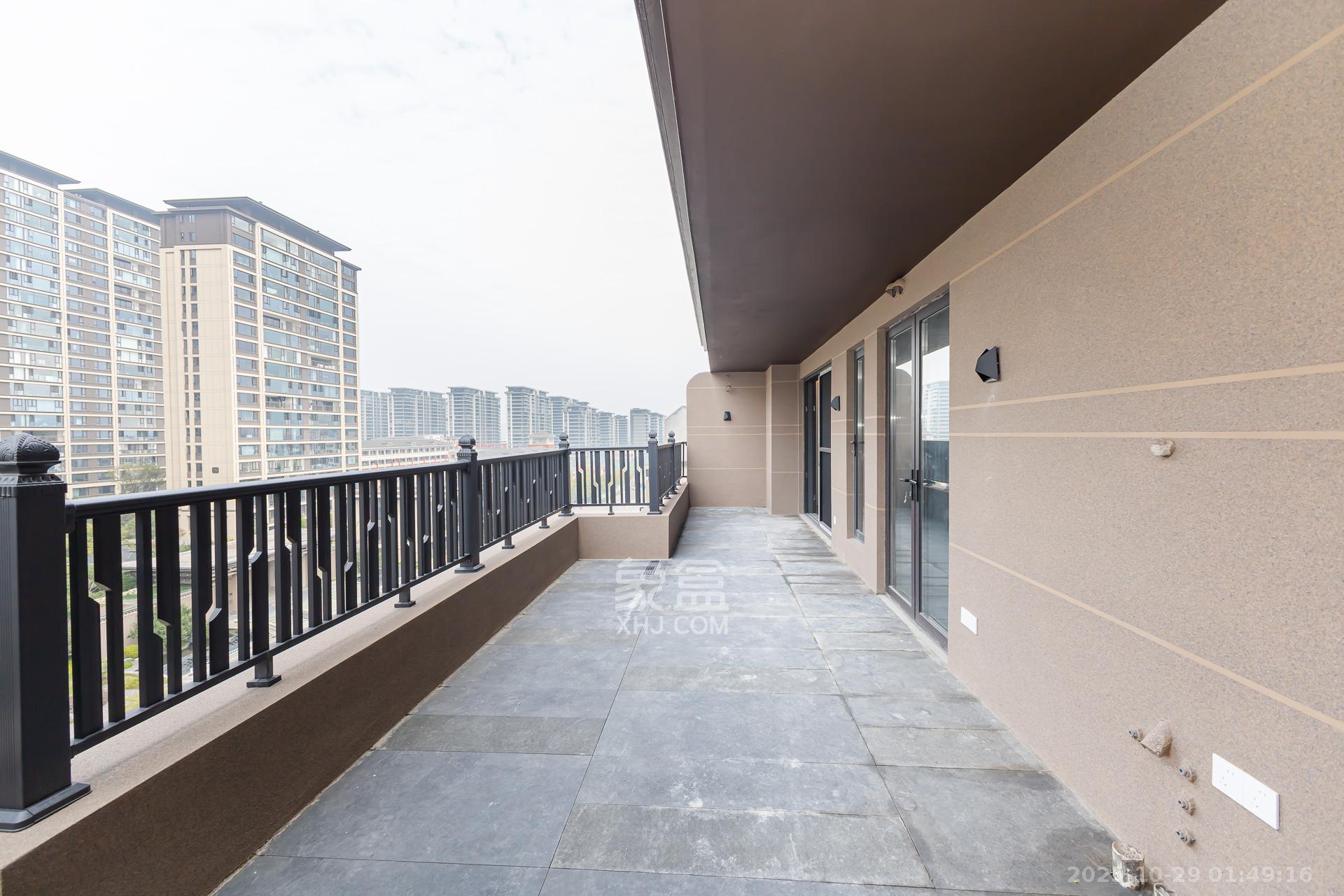 时代建发和著  6室2厅5卫    498.0万 时代建发和著  6室2厅5卫    498.0万阳台