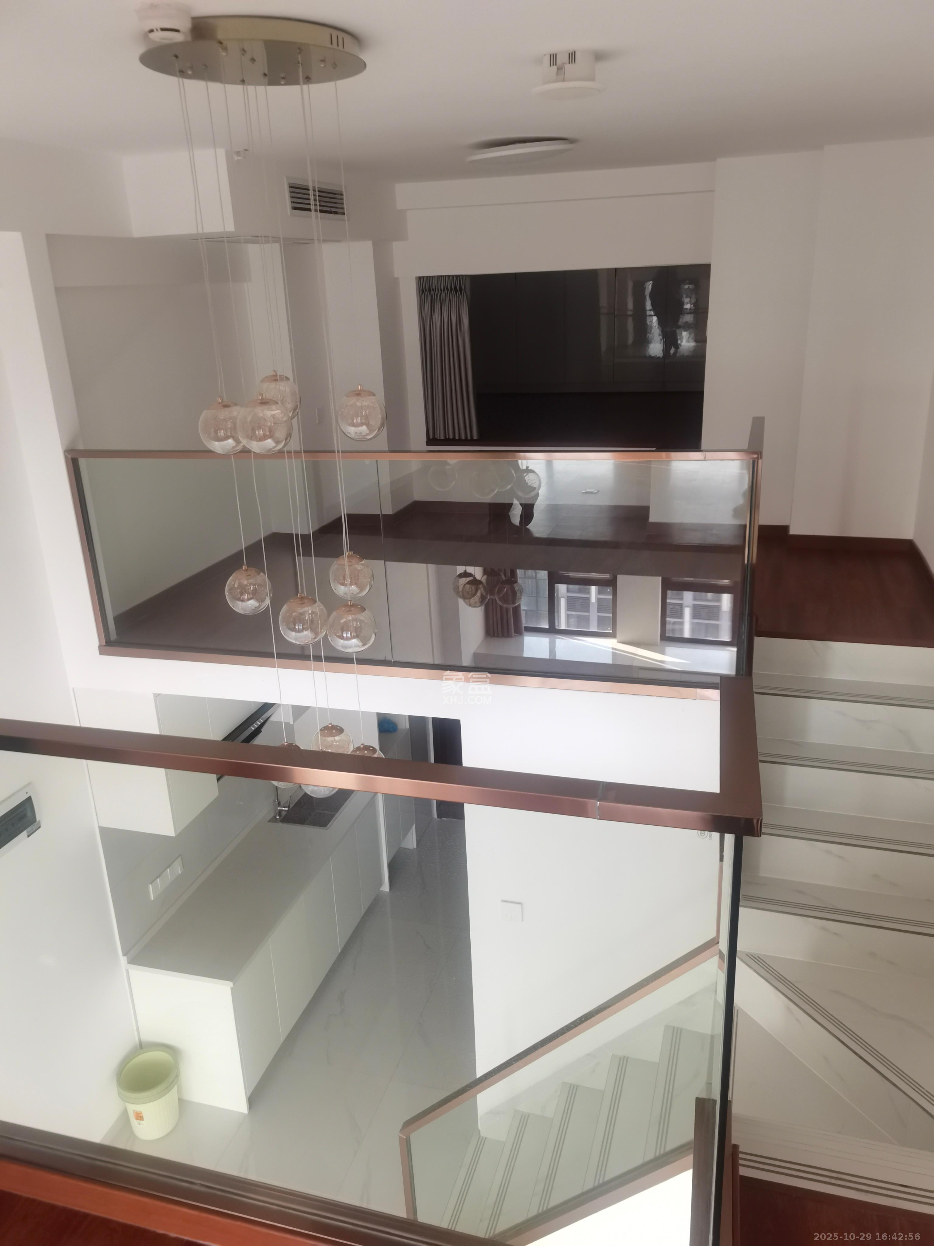 润和国际广场 2室1厅1卫 2900.0元/月 润和国际广场 2室1厅1卫 2900.0元/月室内图