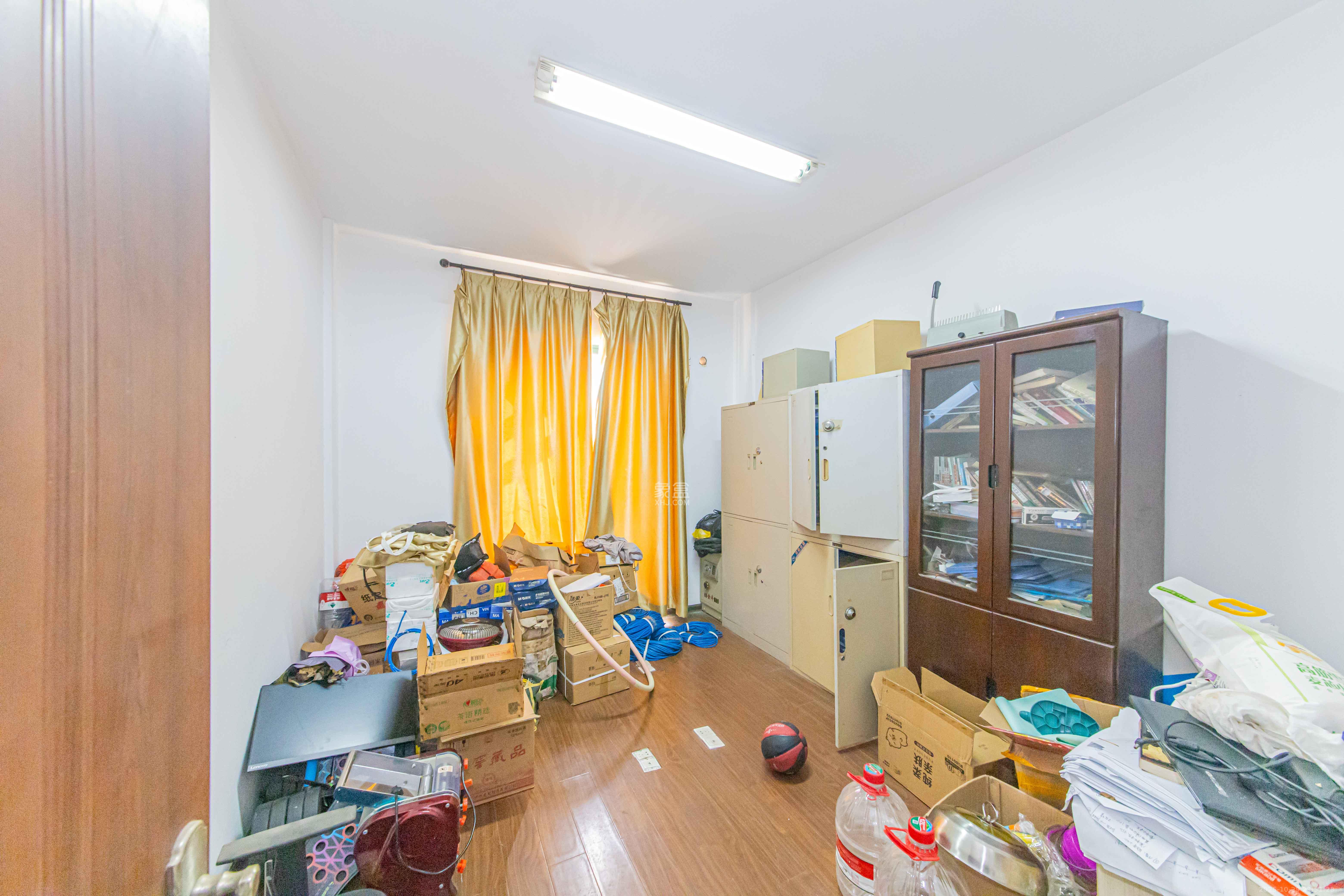 御邦 6室3厅4卫 225.0万 御邦 6室3厅4卫 225.0万卧室