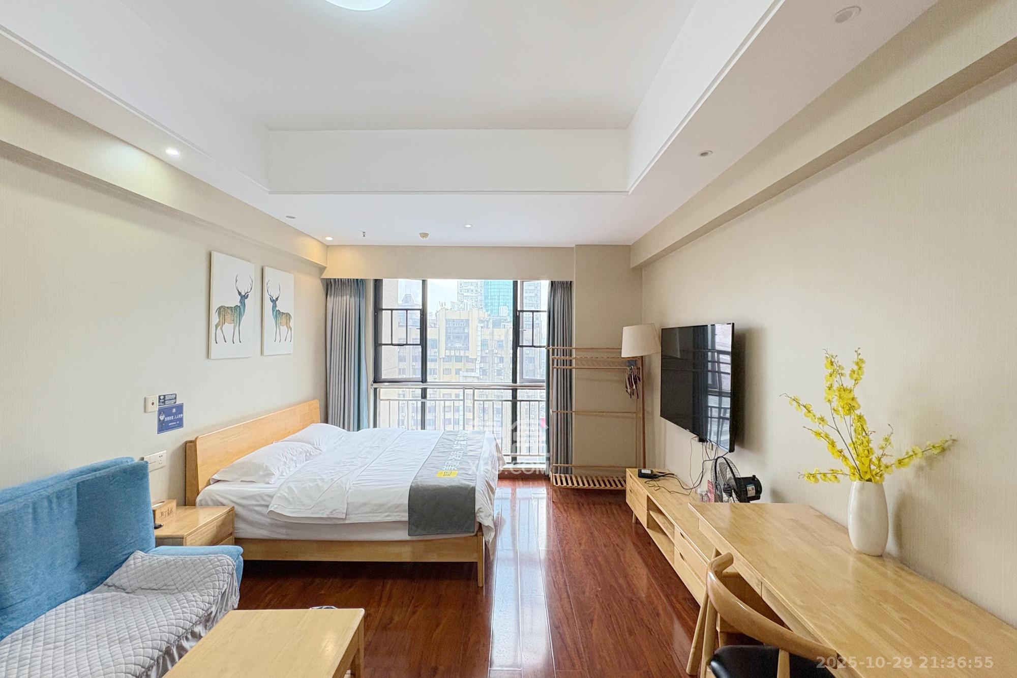 五一钻界 1室1厅1卫 50.0万 五一钻界 1室1厅1卫 50.0万客厅