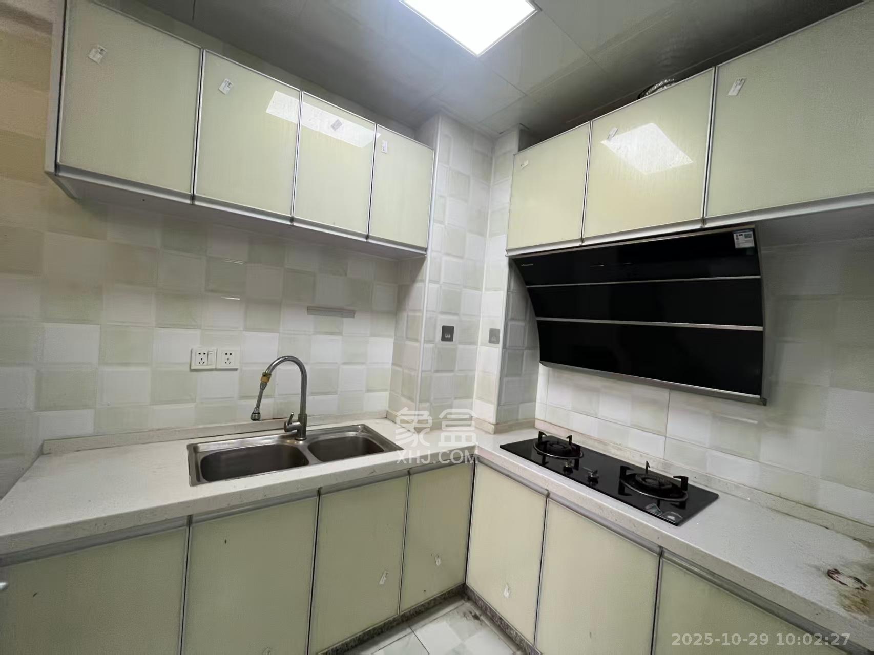 中建芙蓉嘉苑  2室1厅1卫    1600.0元/月室内图