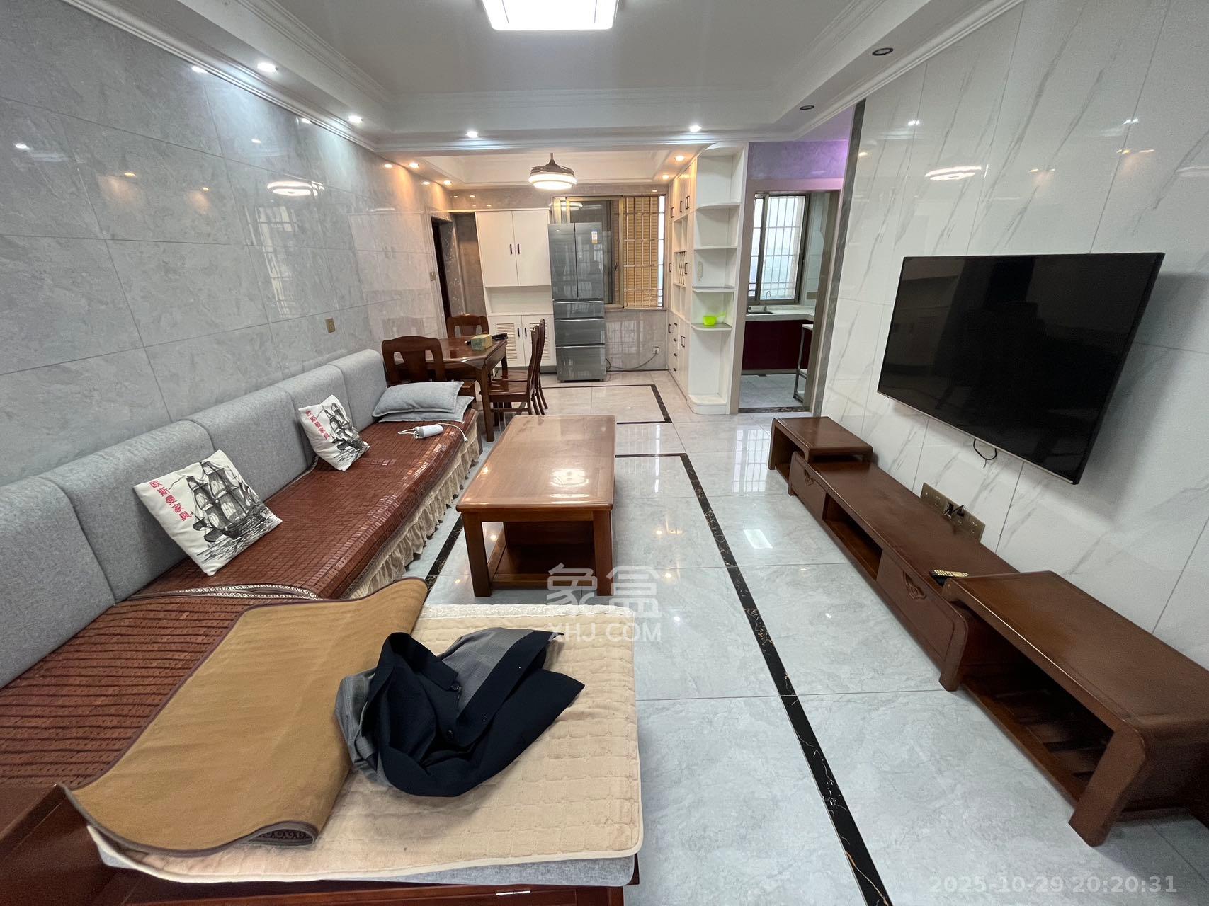 星城新宇川河苑  2室2厅1卫    1700.0元/月