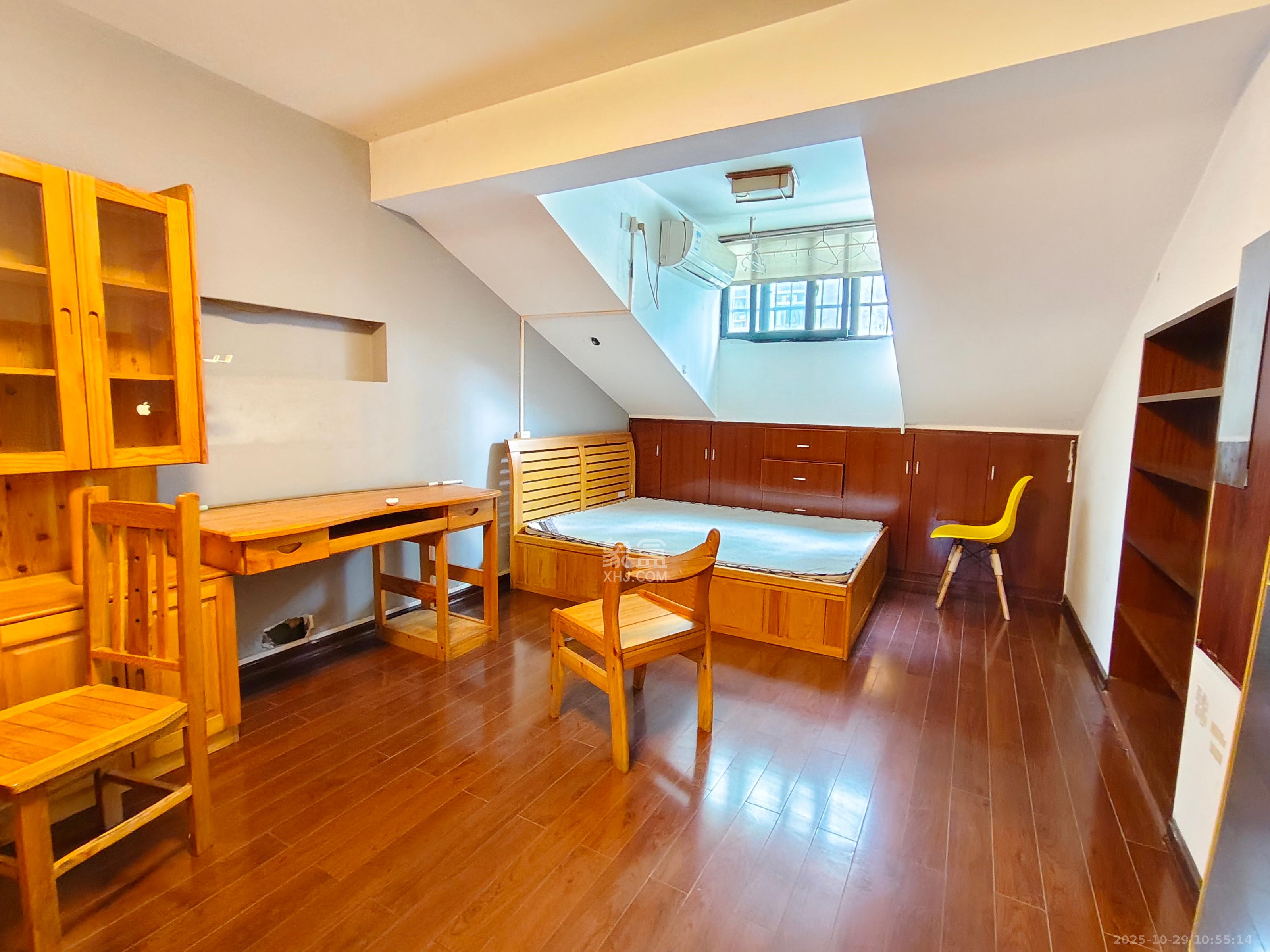 浏阳河畔家园  7室2厅2卫    3700.0元/月室内图