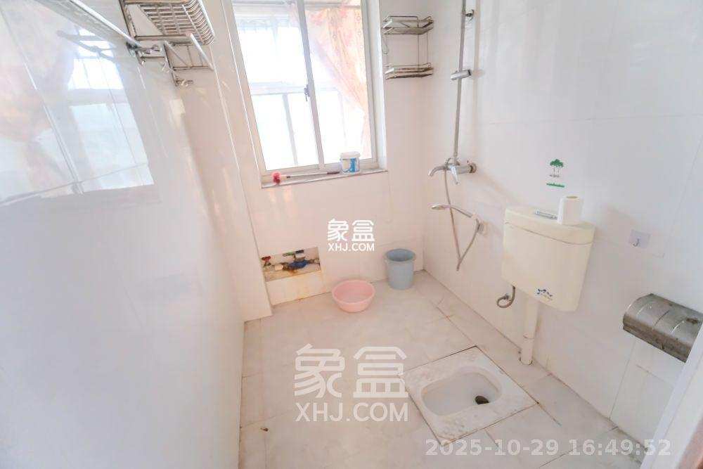 四季星城  3室2厅2卫    1700.0元/月 四季星城  3室2厅2卫    1700.0元/月室内图