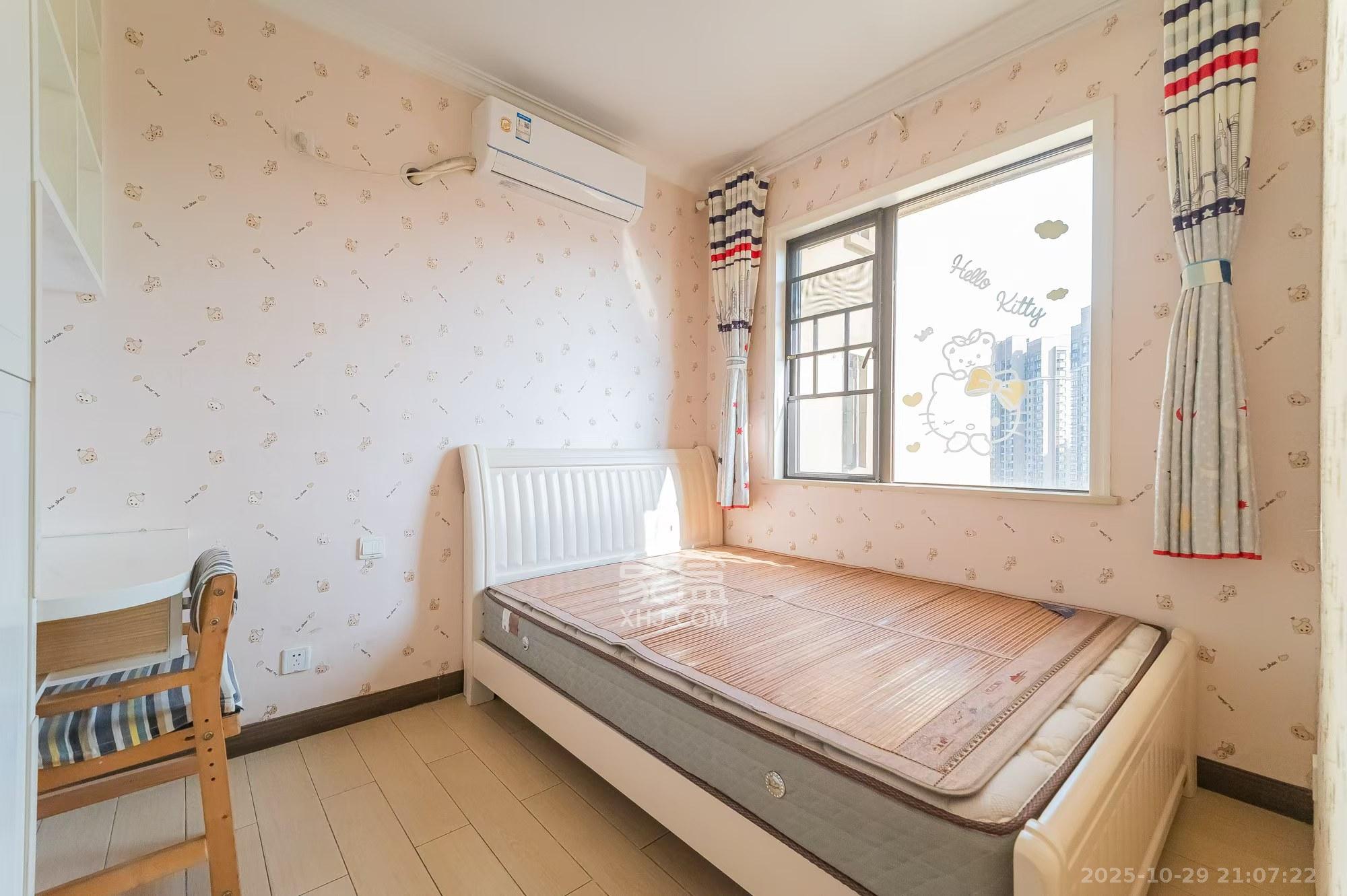 华润置地广场一期  3室2厅1卫    2300.0元/月 华润置地广场一期  3室2厅1卫    2300.0元/月室内图