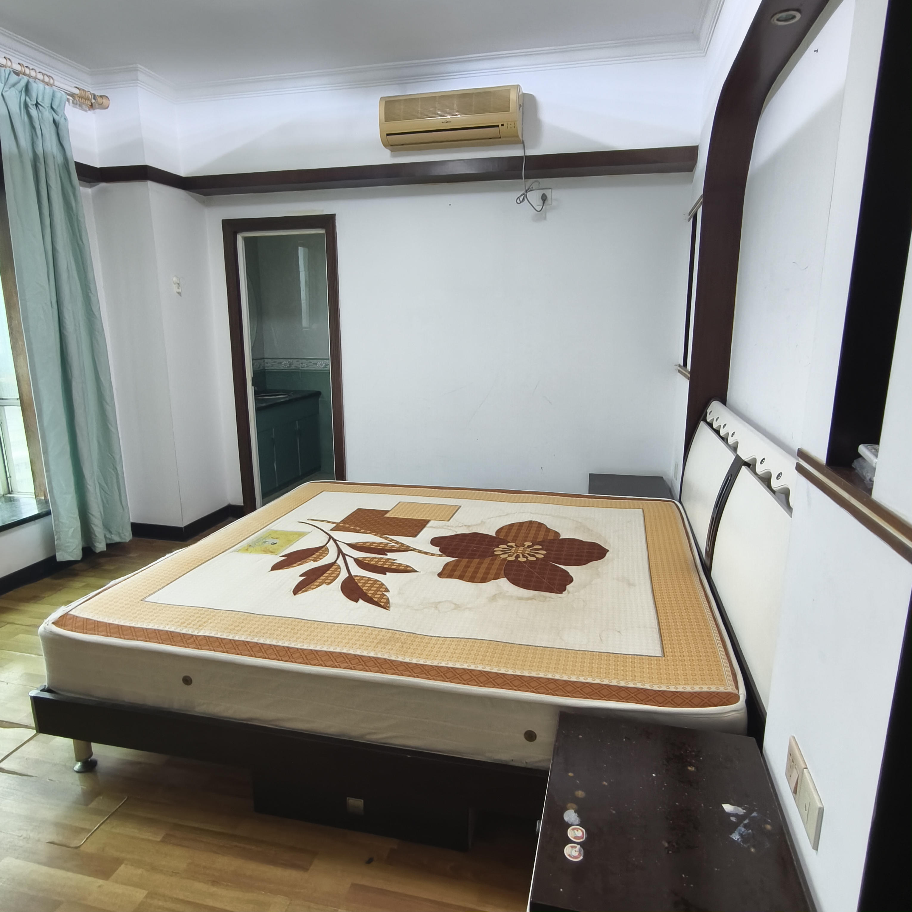 美舍苑  3室2厅2卫    2200.0元/月室内图