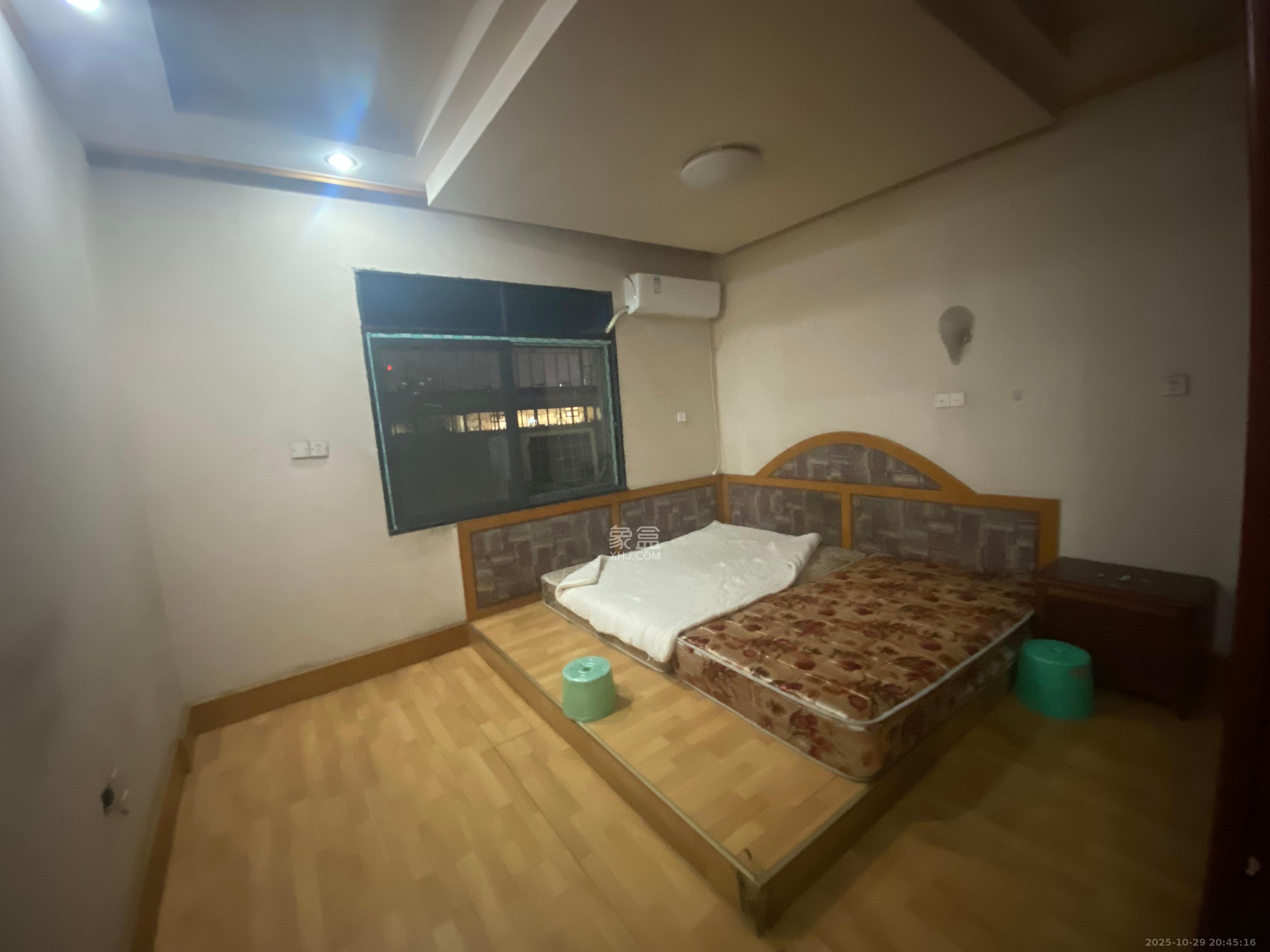 邮电新村  2室1厅1卫    1500.0元/月室内图