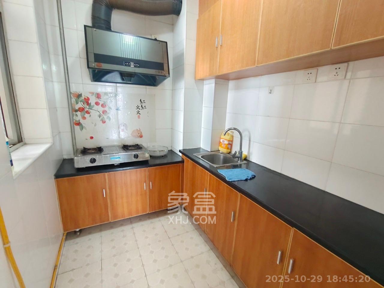 凯通国际城（凯通朝庭）  2室1厅1卫    2400.0元/月室内图