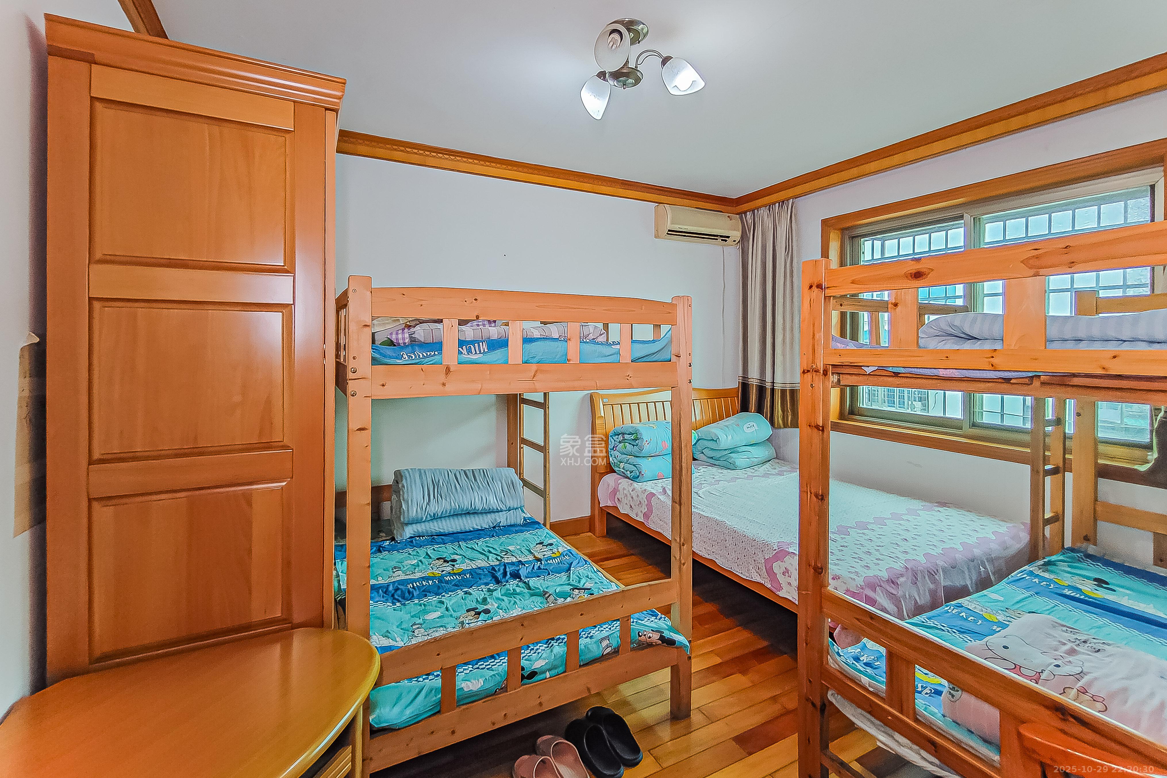 向东园社区(国税局宿舍)  3室2厅2卫    98.0万卧室