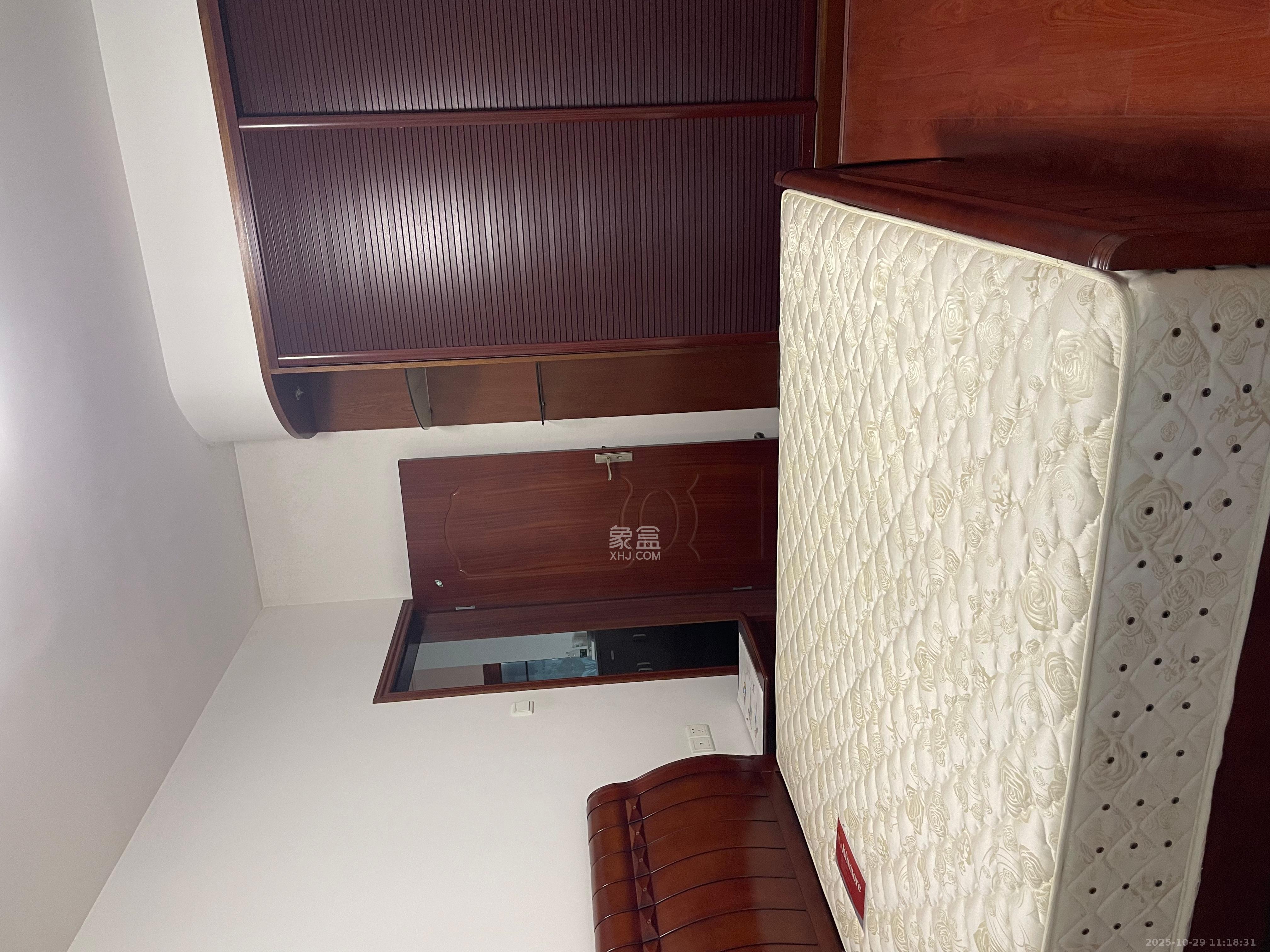 湘江世纪城咏江苑  3室2厅2卫    2800.0元/月室内图