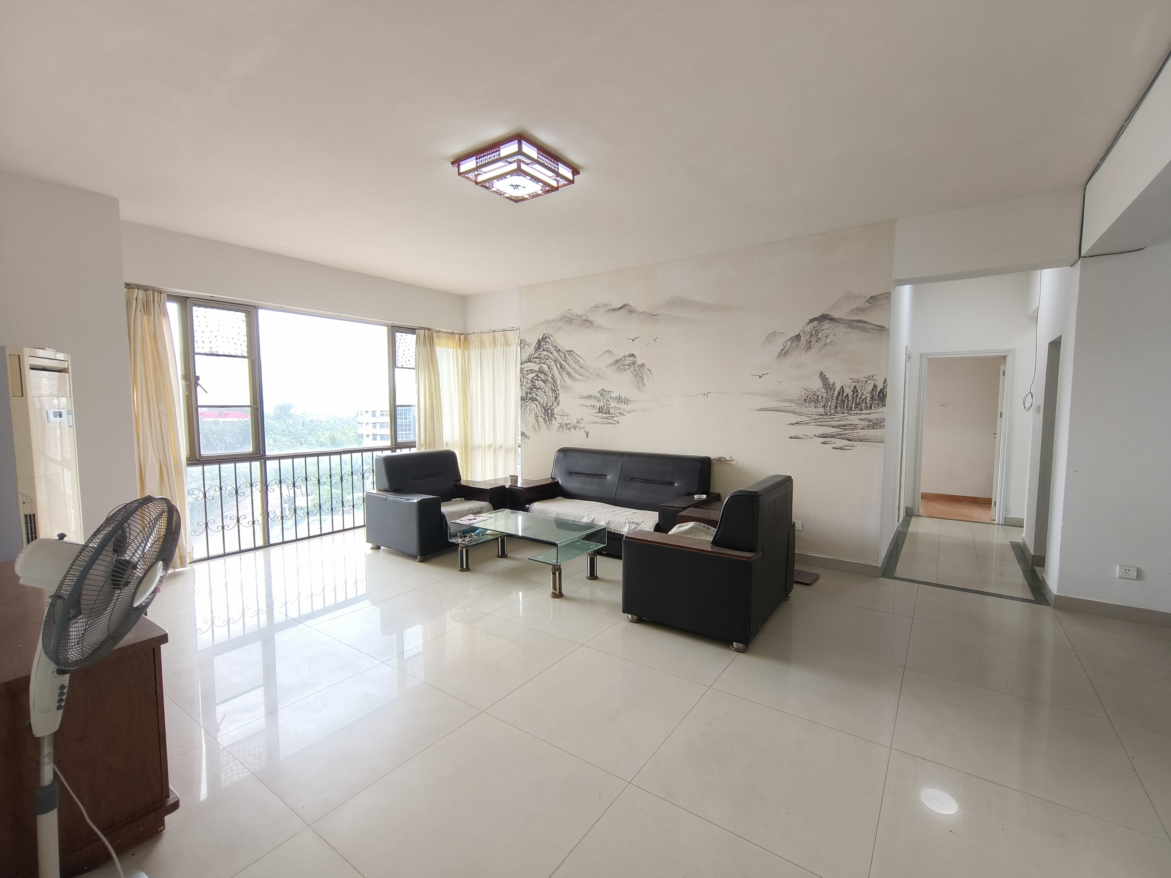 警苑小区 5室2厅2卫 4500.0元/月 警苑小区 5室2厅2卫 4500.0元/月室内图