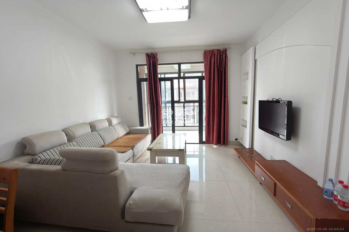 康桥长郡  2室2厅1卫    1600.0元/月 康桥长郡  2室2厅1卫    1600.0元/月室内图