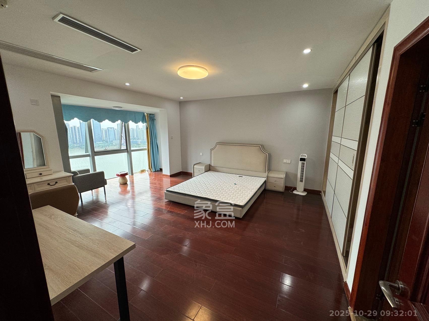 北辰定江洋  3室2厅2卫    9000.0元/月 北辰定江洋  3室2厅2卫    9000.0元/月室内图