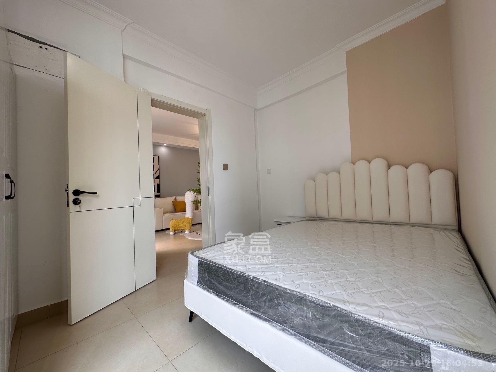 凯通国际城（凯通朝庭）  1室2厅1卫    3680.0元/月室内图