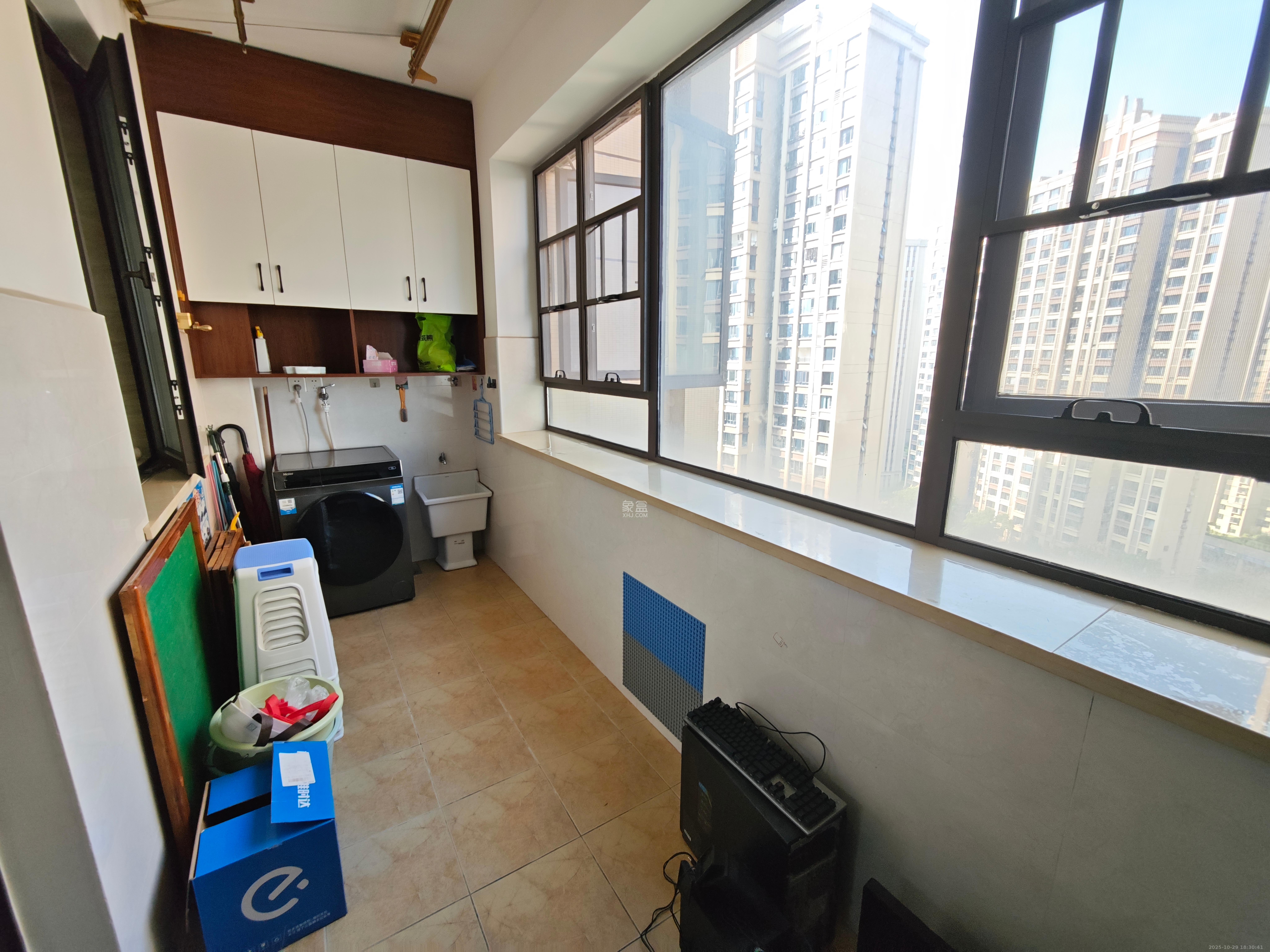 阳光城尚东湾青云苑  3室2厅2卫    2600.0元/月 阳光城尚东湾青云苑  3室2厅2卫    2600.0元/月室内图