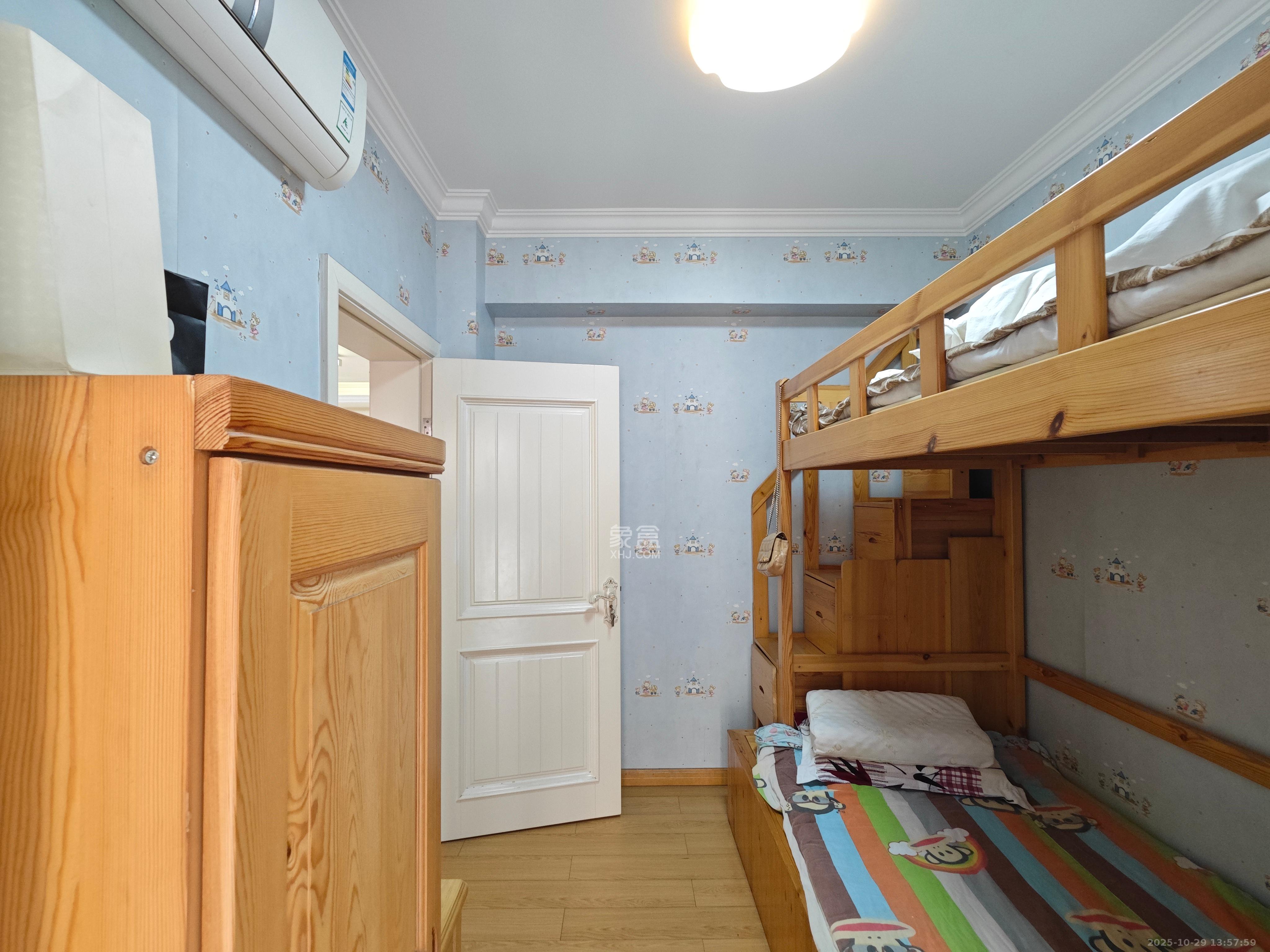 华盛世纪新城  2室2厅1卫    2200.0元/月 华盛世纪新城  2室2厅1卫    2200.0元/月室内图