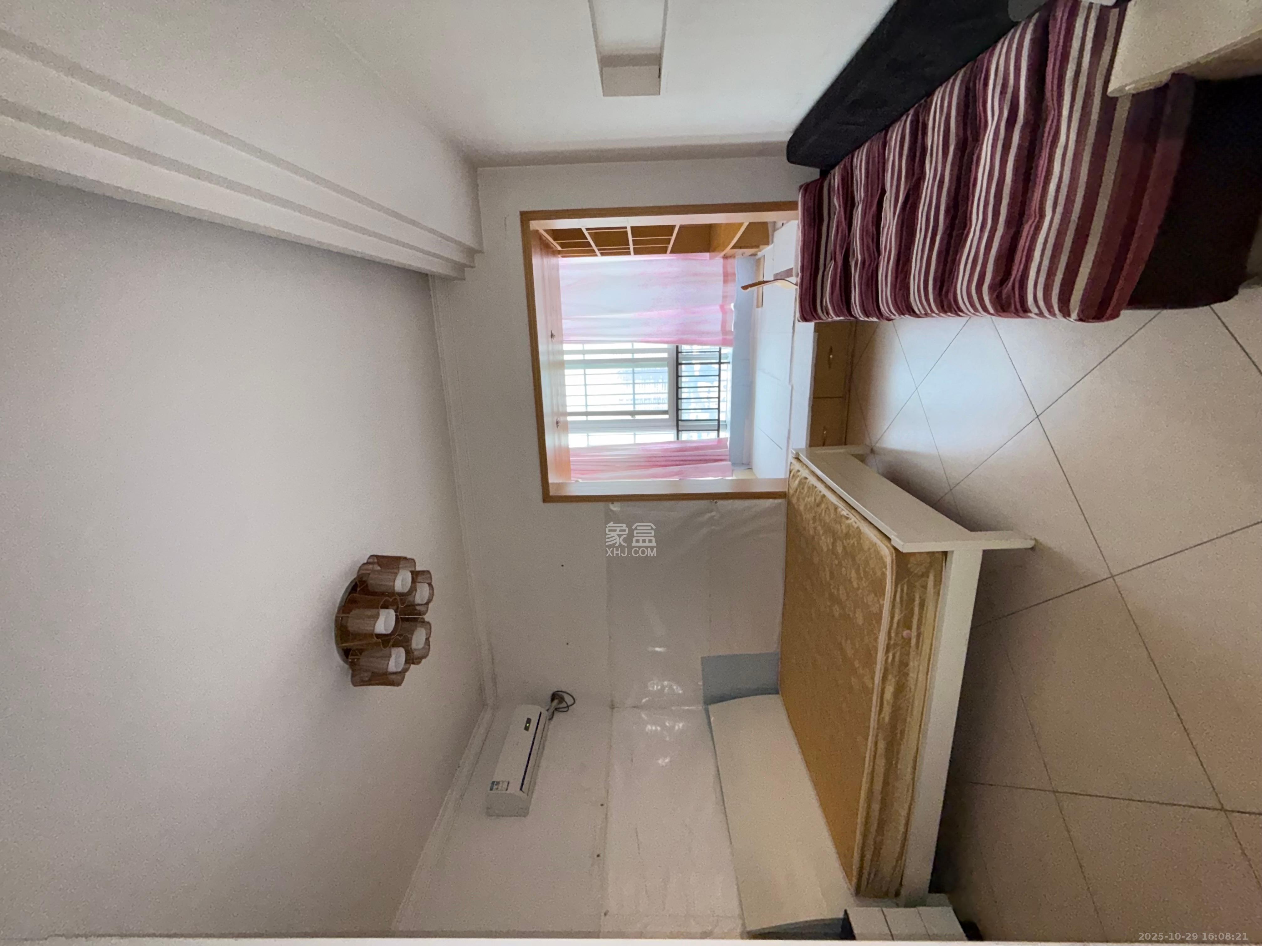 月湖兰庭  1室1厅1卫    1500.0元/月