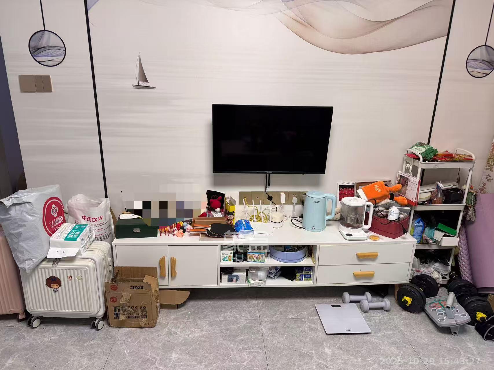 蓝光幸福满庭 2室2厅1卫 2600.0元/月 蓝光幸福满庭 2室2厅1卫 2600.0元/月室内图