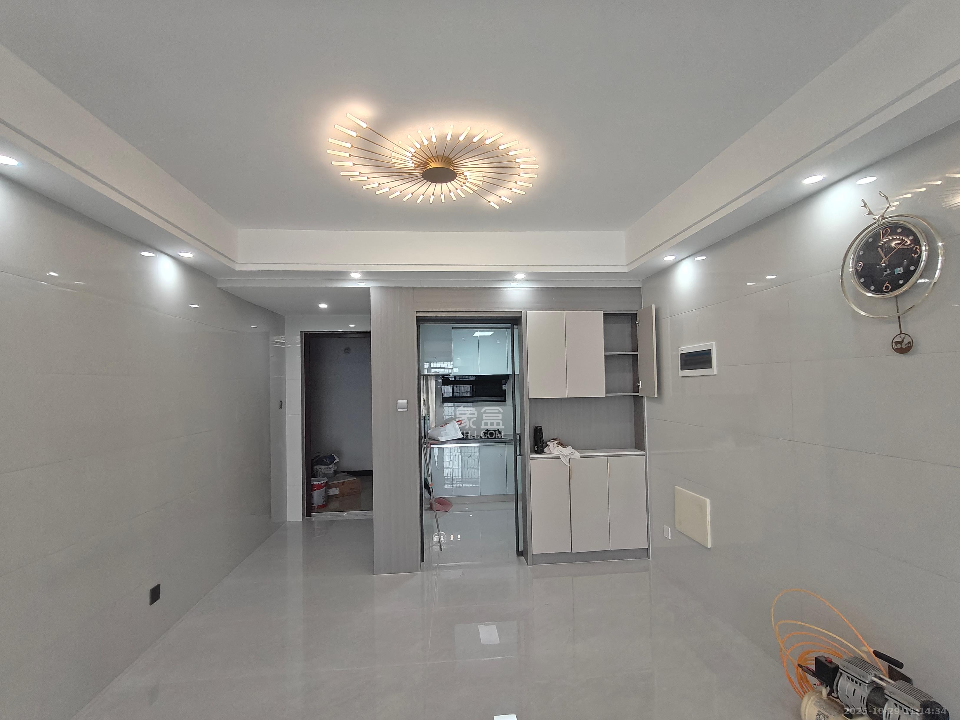 和景家园二期 2室1厅1卫 2000.0元/月 和景家园二期 2室1厅1卫 2000.0元/月室内图