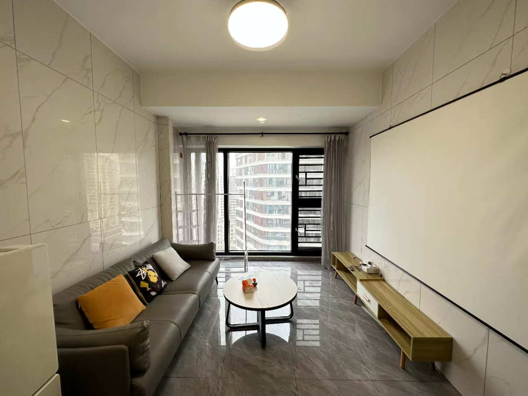 东站国际  1室1厅1卫    2300.0元/月室内图