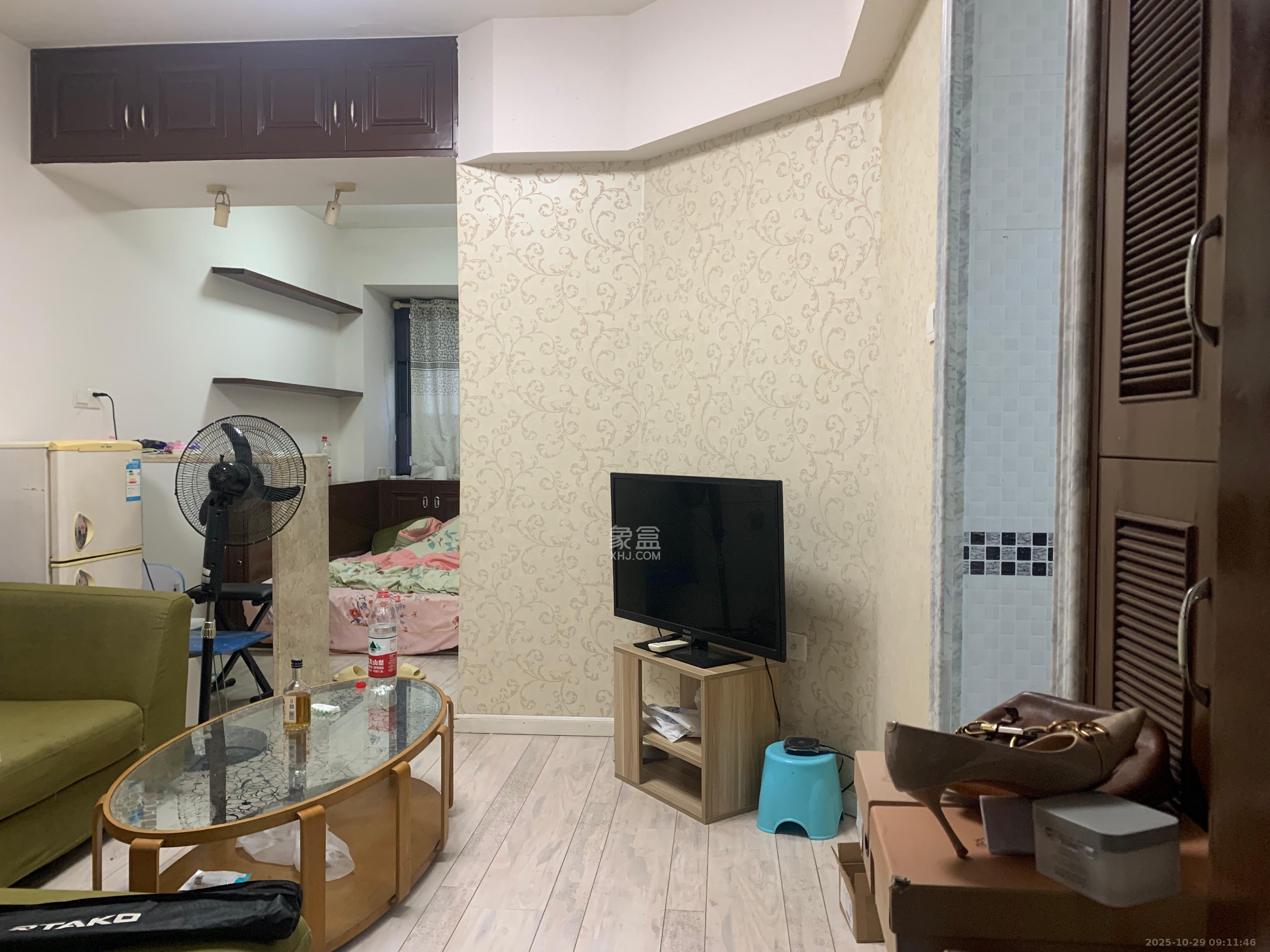 中建芙蓉工社  2室1厅1卫    1500.0元/月