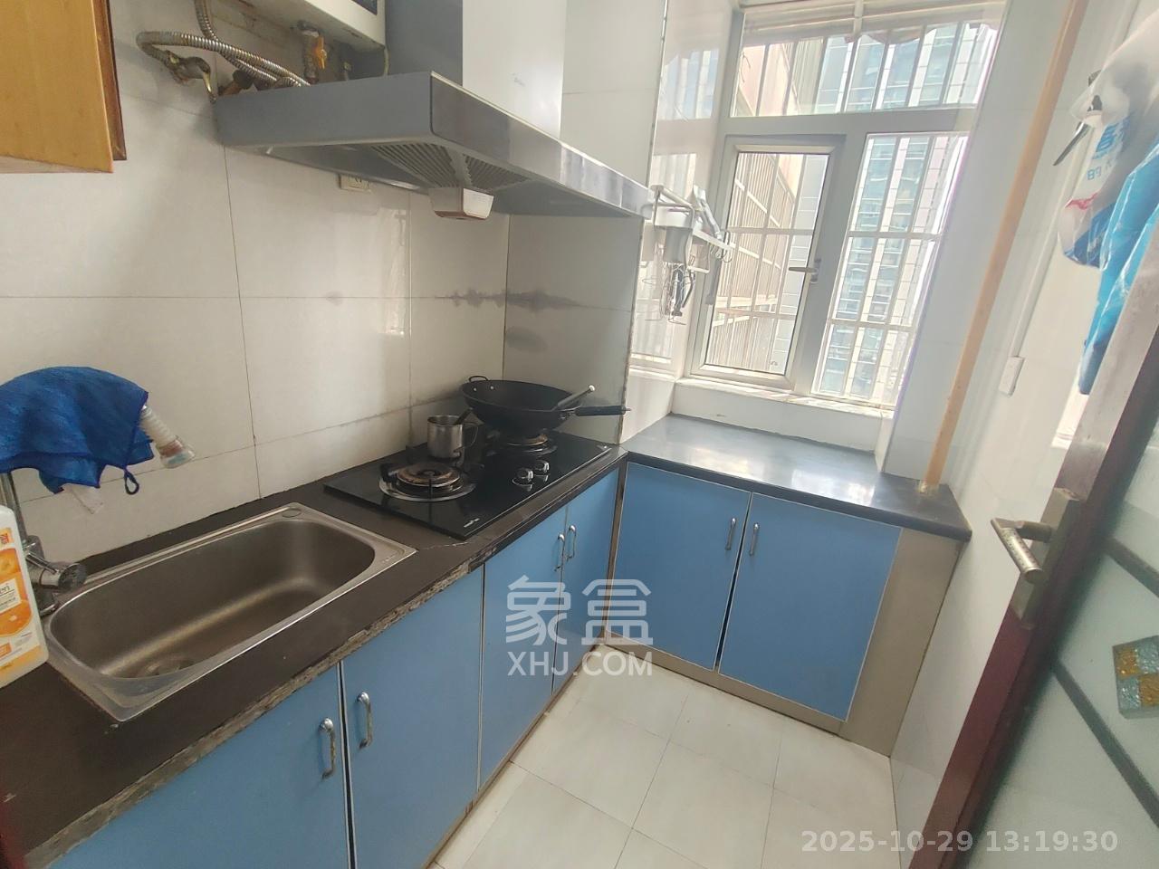 凯通国际城（凯通朝庭）  2室1厅1卫    1900.0元/月室内图