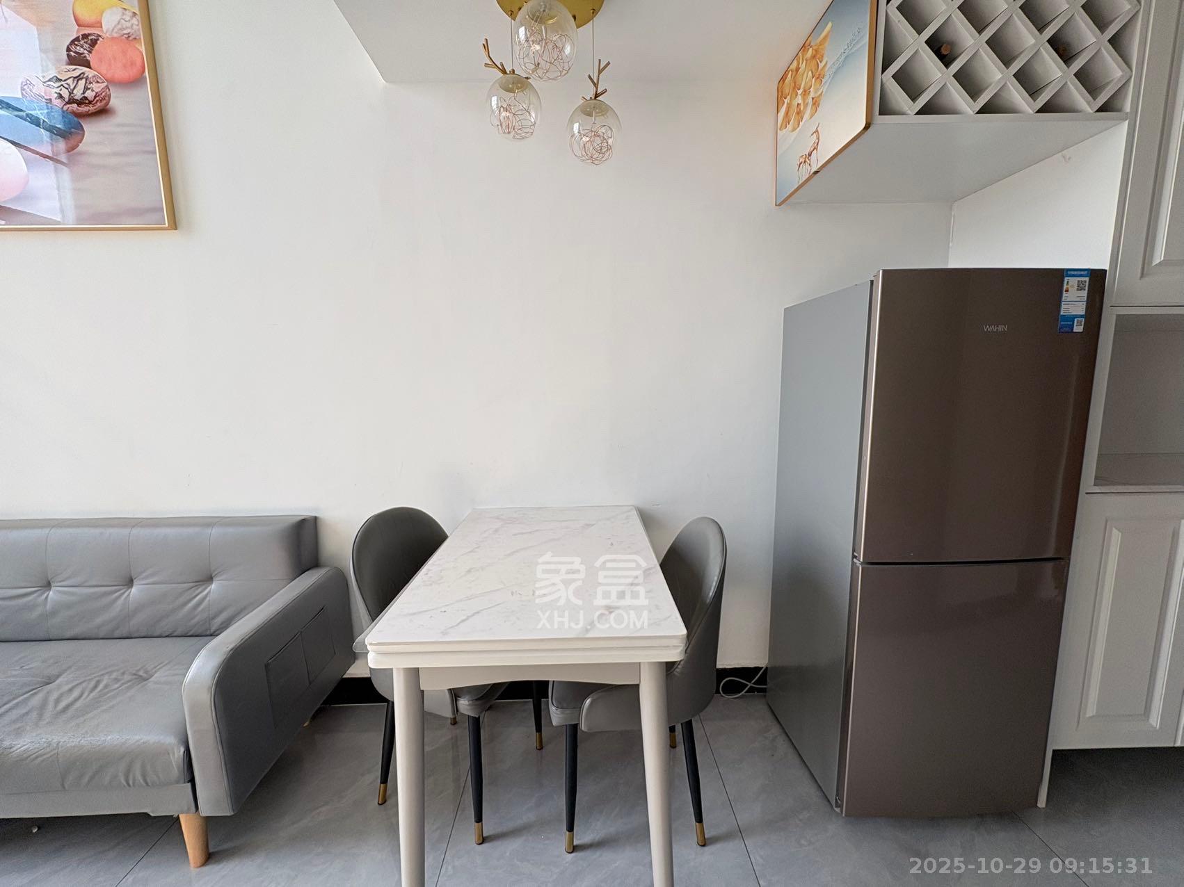 碧桂园星荟 1室1厅1卫 1300.0元/月 碧桂园星荟 1室1厅1卫 1300.0元/月室内图