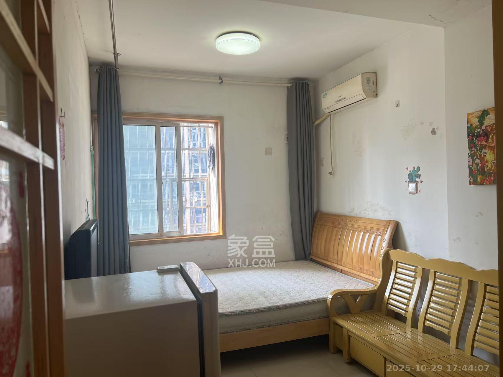 中山大厦（广阔大厦）  1室1厅1卫    1300.0元/月室内图