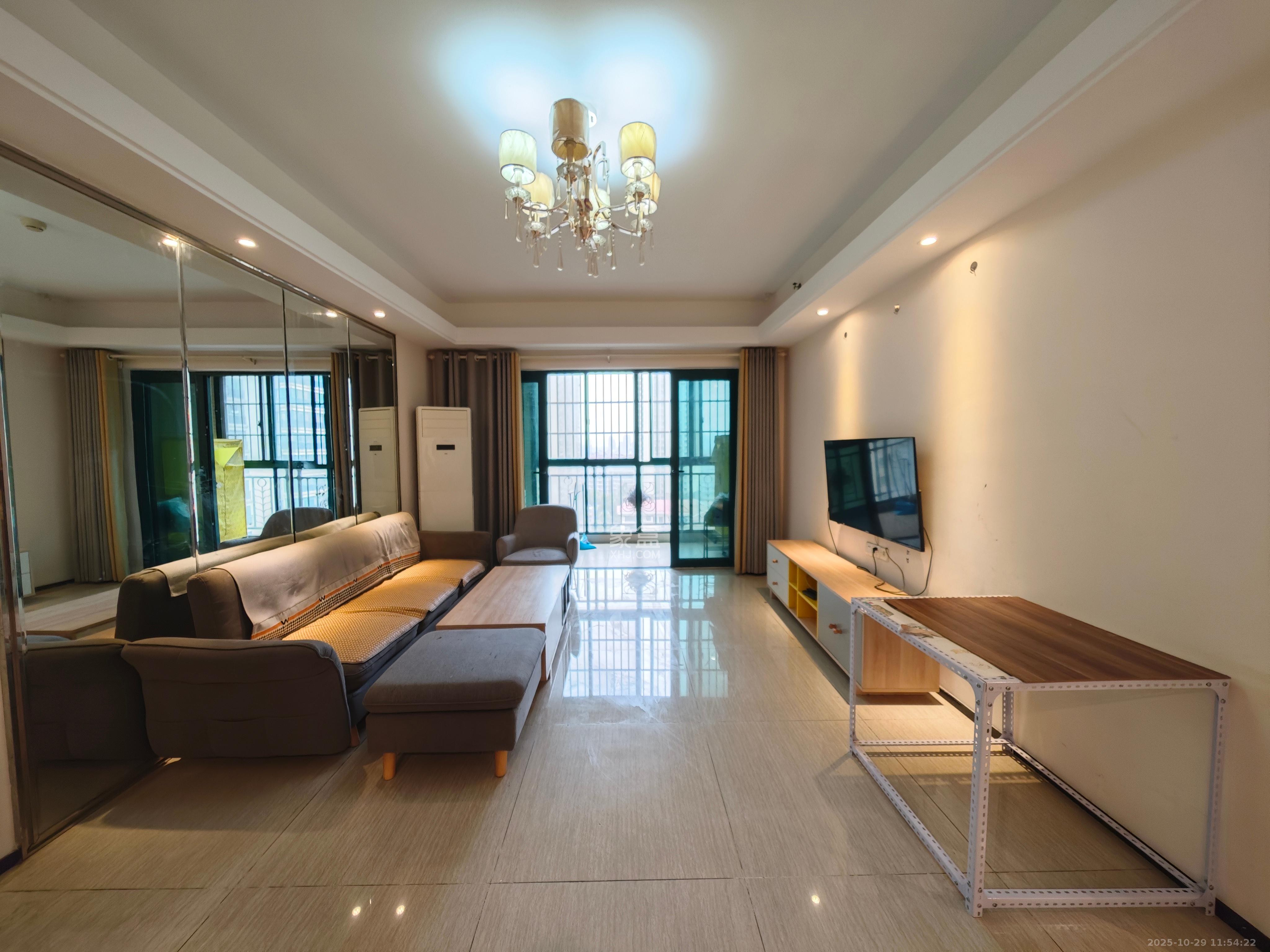 恒大翡翠华庭 2室2厅1卫 2000.0元/月 恒大翡翠华庭 2室2厅1卫 2000.0元/月室内图