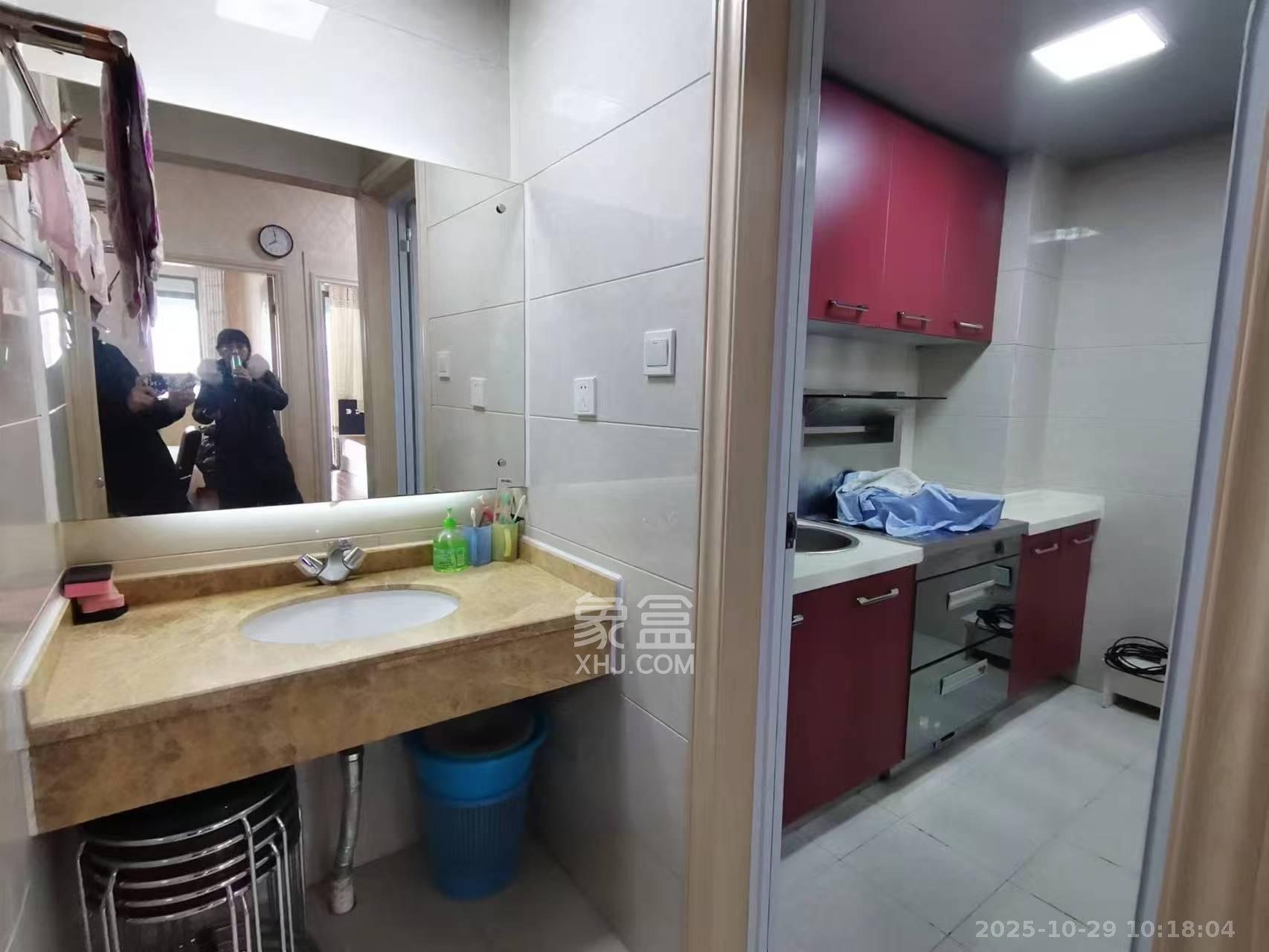 西子一间  2室1厅1卫    2300.0元/月室内图