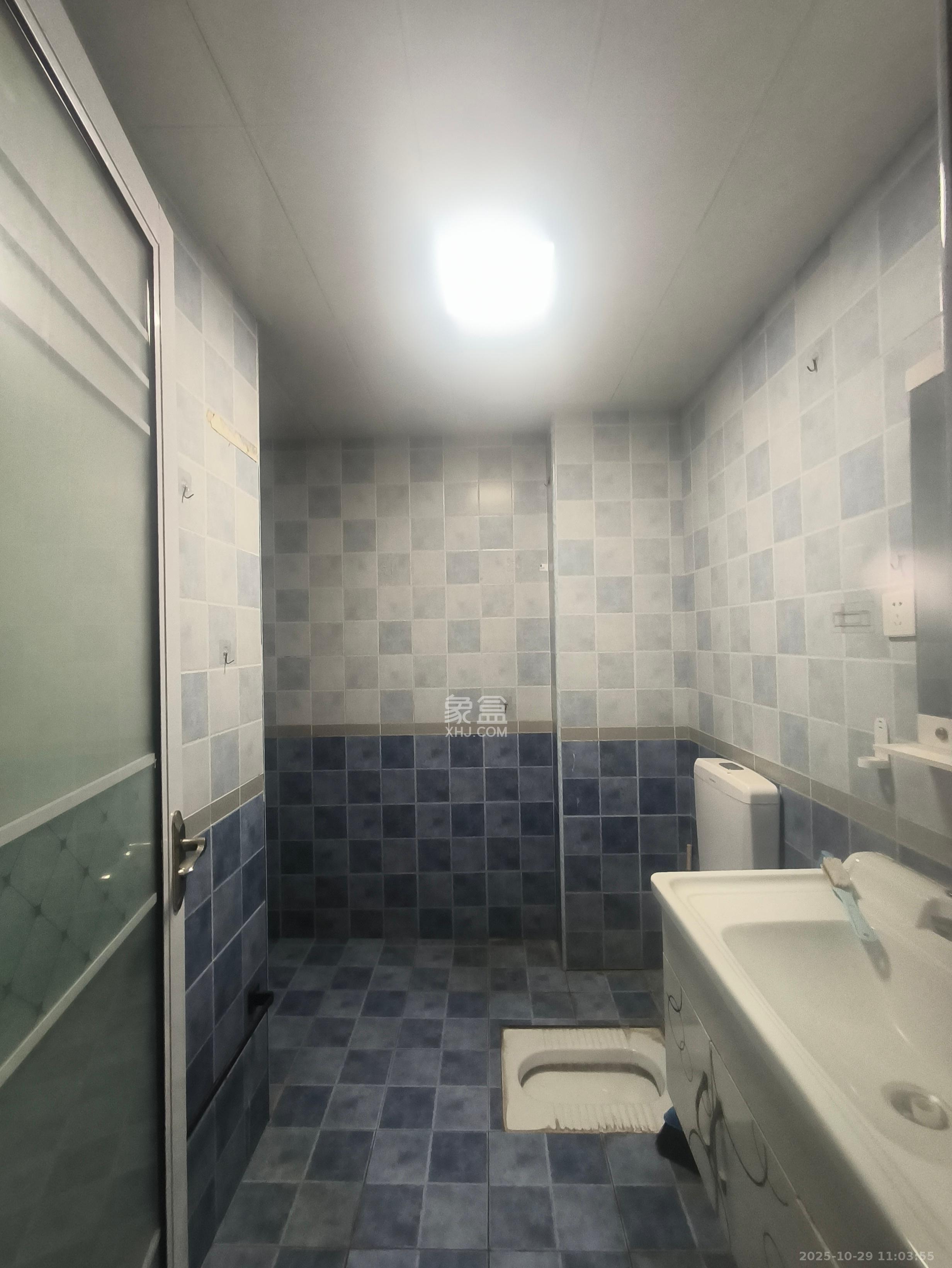 协信星澜汇  2室2厅1卫    2400.0元/月室内图