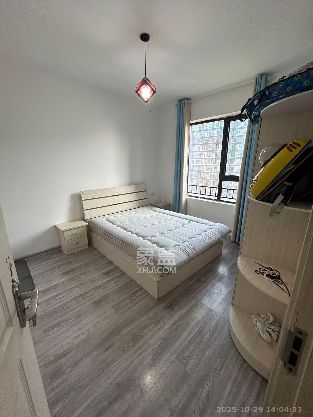 协信星澜汇  4室2厅2卫    1050.0元/月 协信星澜汇  4室2厅2卫    1050.0元/月室内图