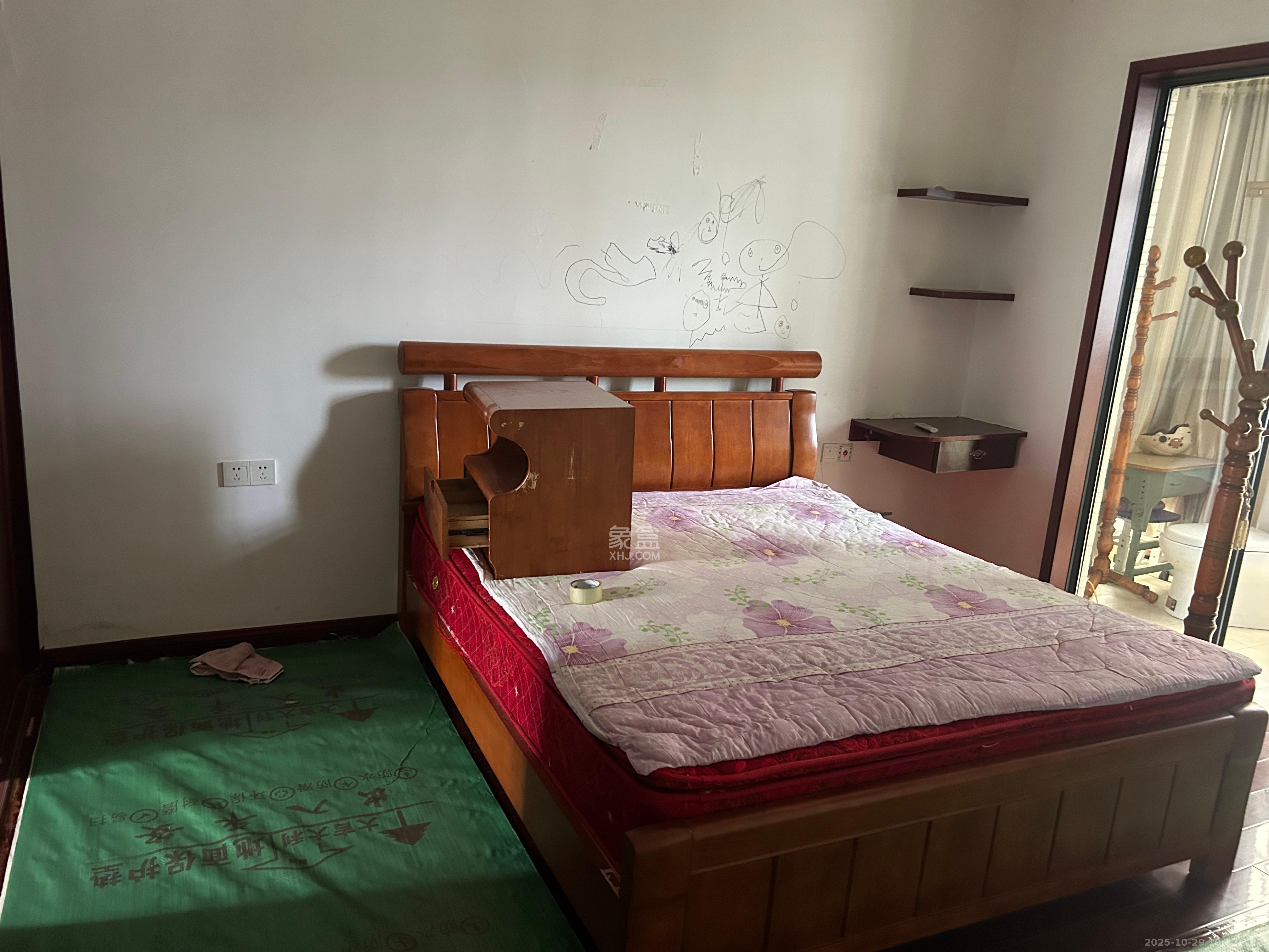 莱茵城 3室2厅2卫 2600.0元/月 莱茵城 3室2厅2卫 2600.0元/月室内图