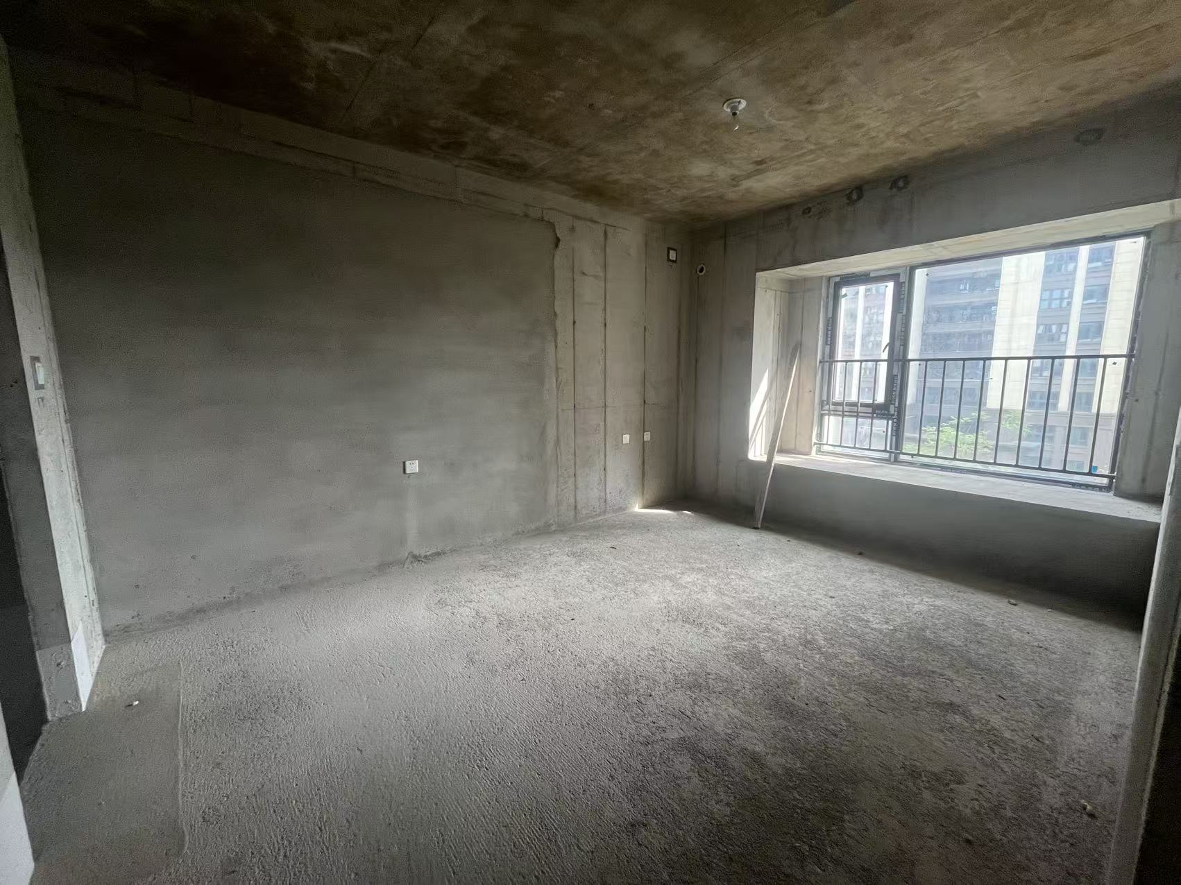 荣盛中央御府  3室2厅2卫    52.2万 荣盛中央御府  3室2厅2卫    52.2万室内图