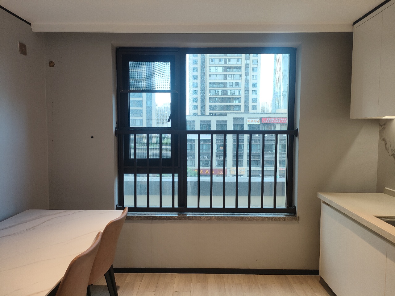 融创海口一号  2室1厅1卫    3800.0元/月室内图