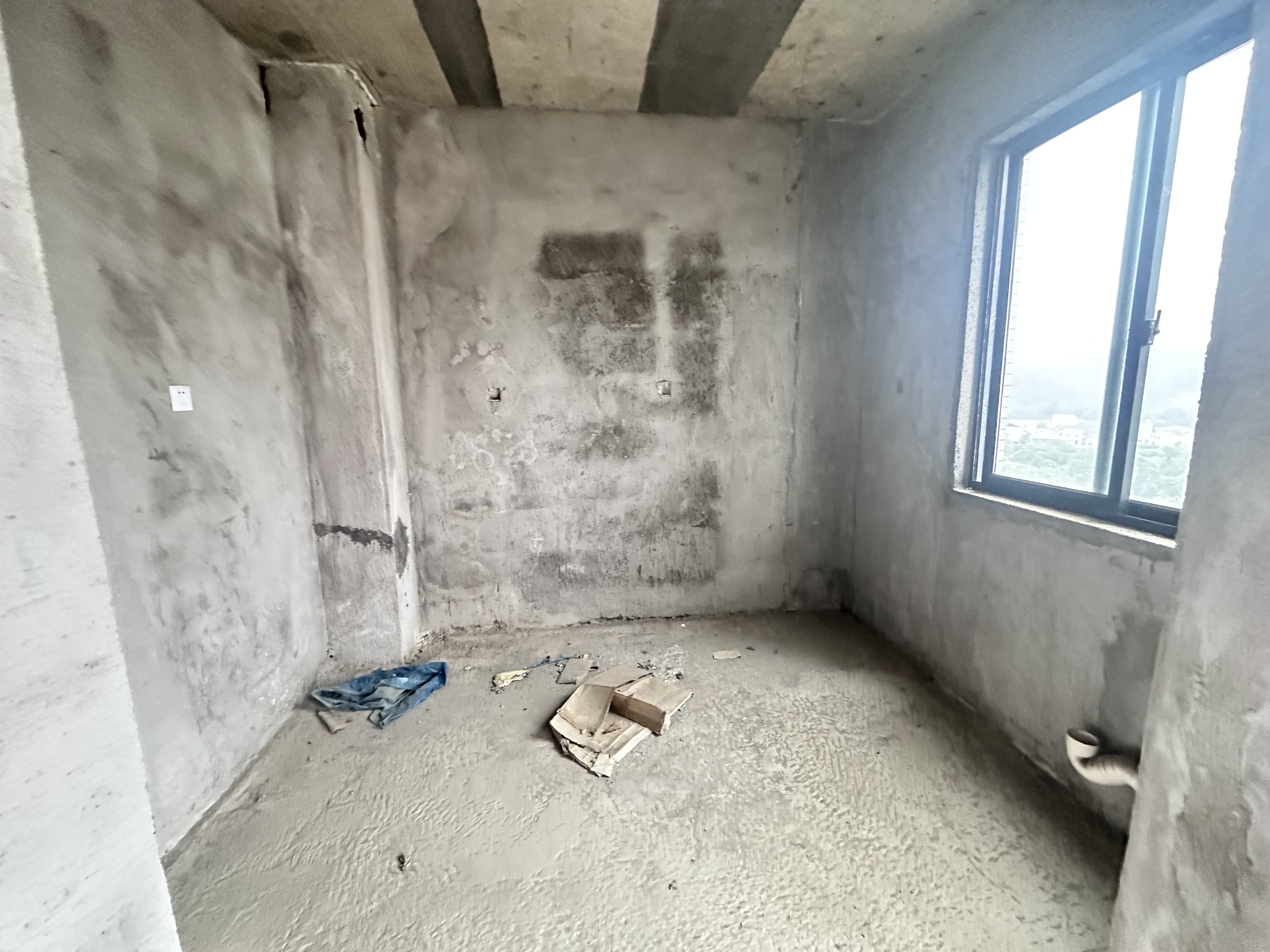 空港新城一期 4室2厅2卫 47.8万 空港新城一期 4室2厅2卫 47.8万客厅