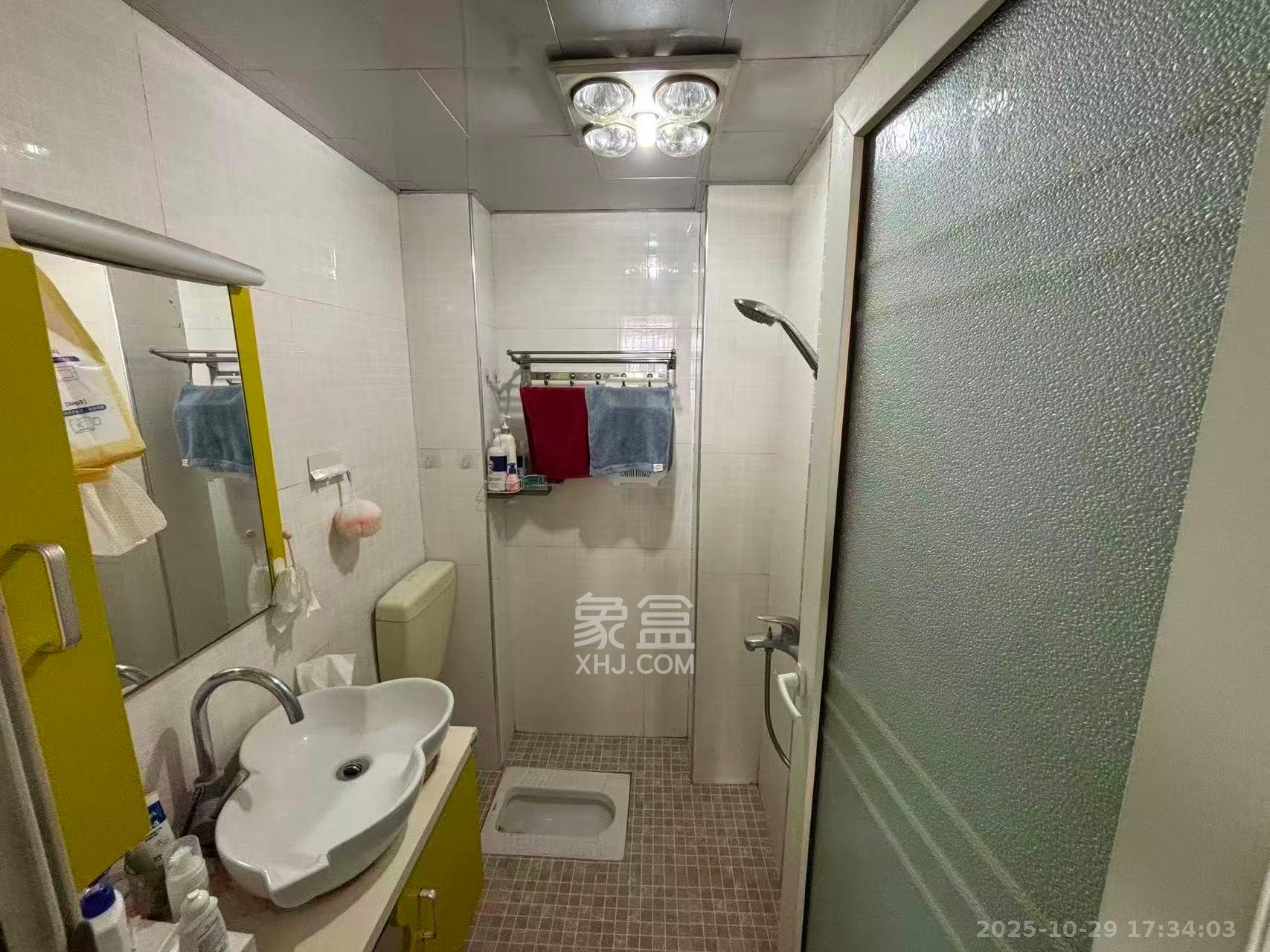 金碧文华  1室1厅1卫    1500.0元/月室内图