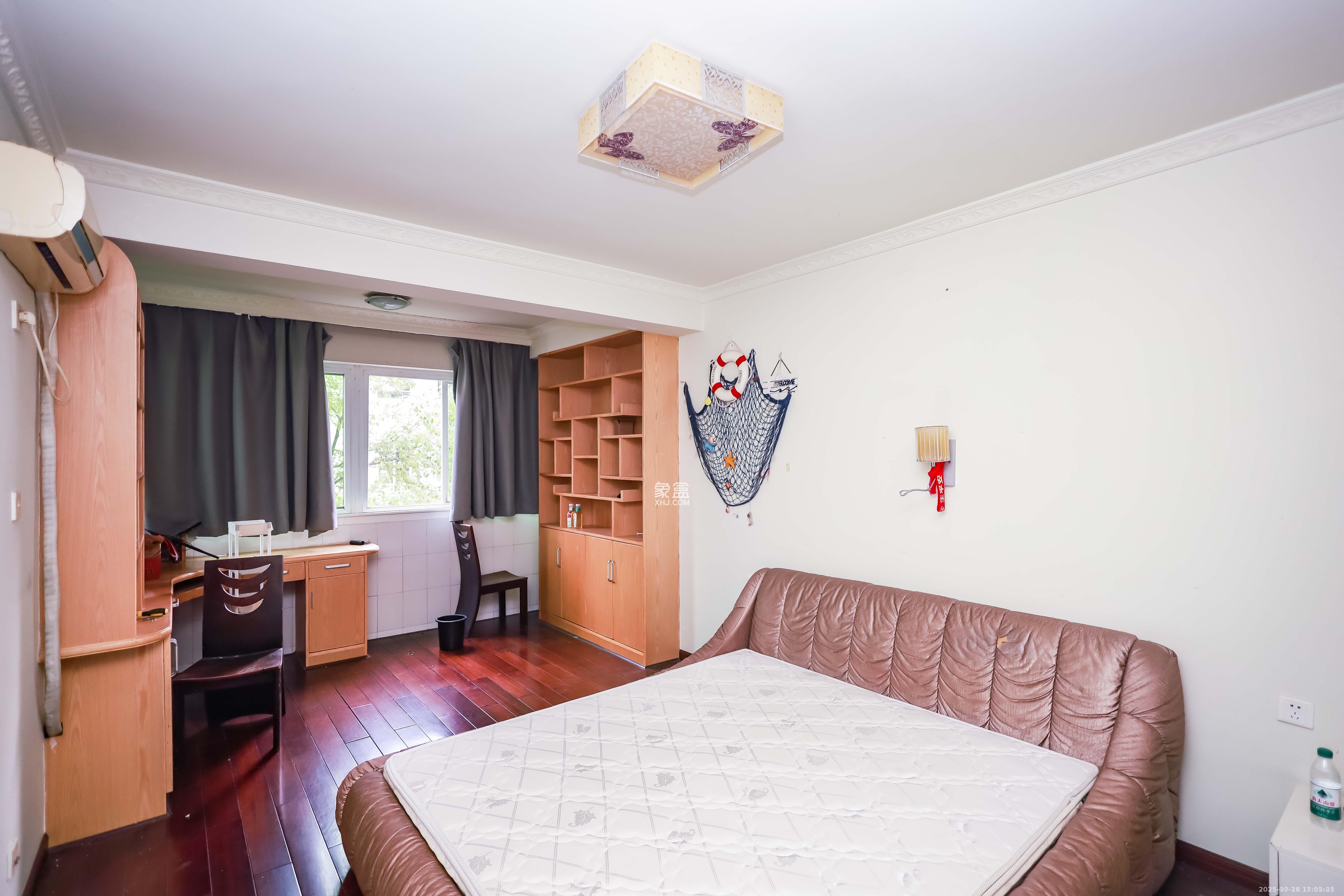 咸嘉新村嘉旺苑  3室2厅2卫    2500.0元/月 咸嘉新村嘉旺苑  3室2厅2卫    2500.0元/月室内图