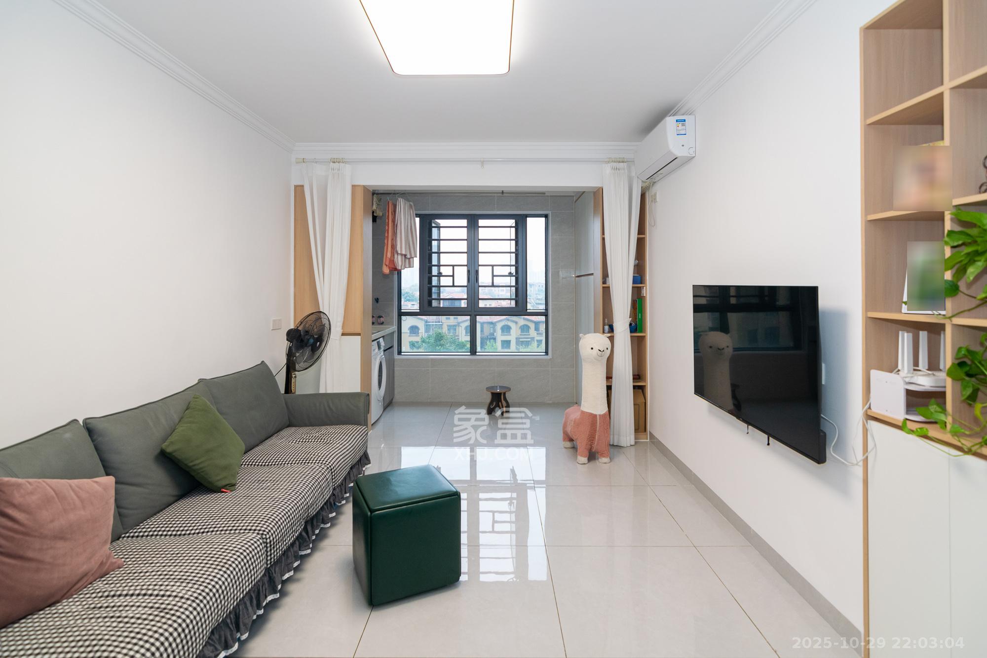 金地三千府（金地湖山樾、金地自在城）  2室2厅1卫    56.0万