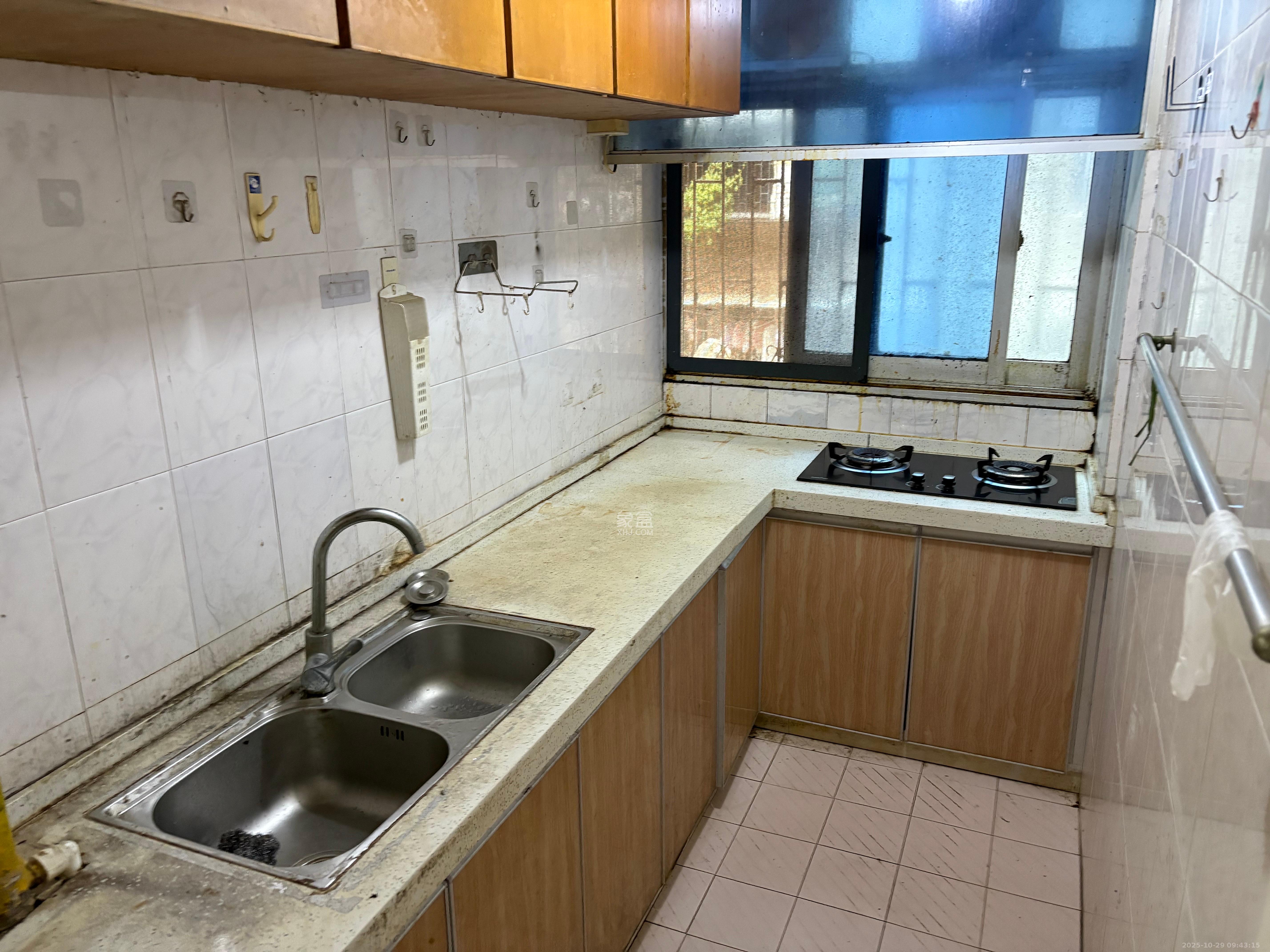 向韶村  2室1厅1卫    1500.0元/月室内图