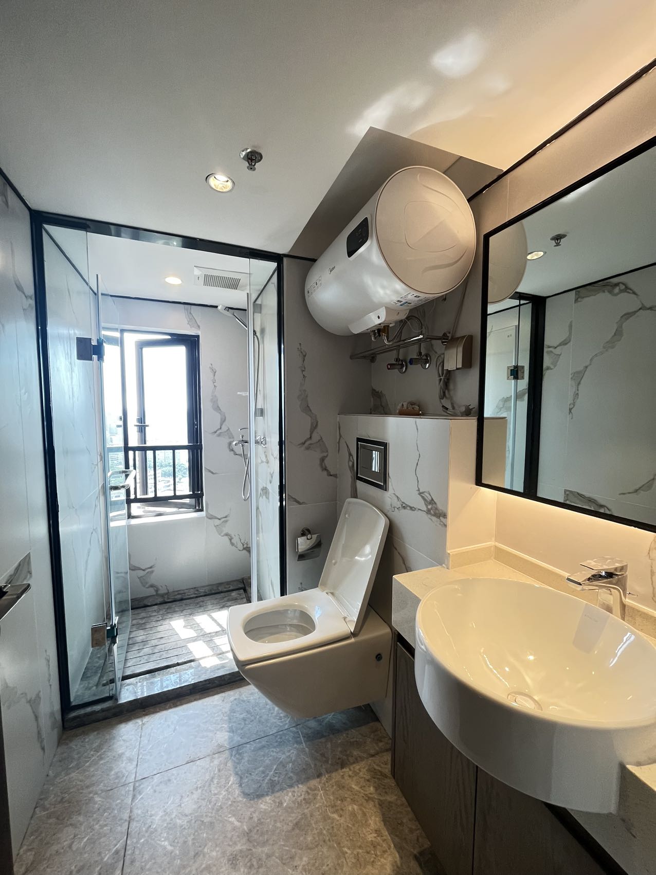 融创海口一号  2室2厅2卫    3300.0元/月室内图