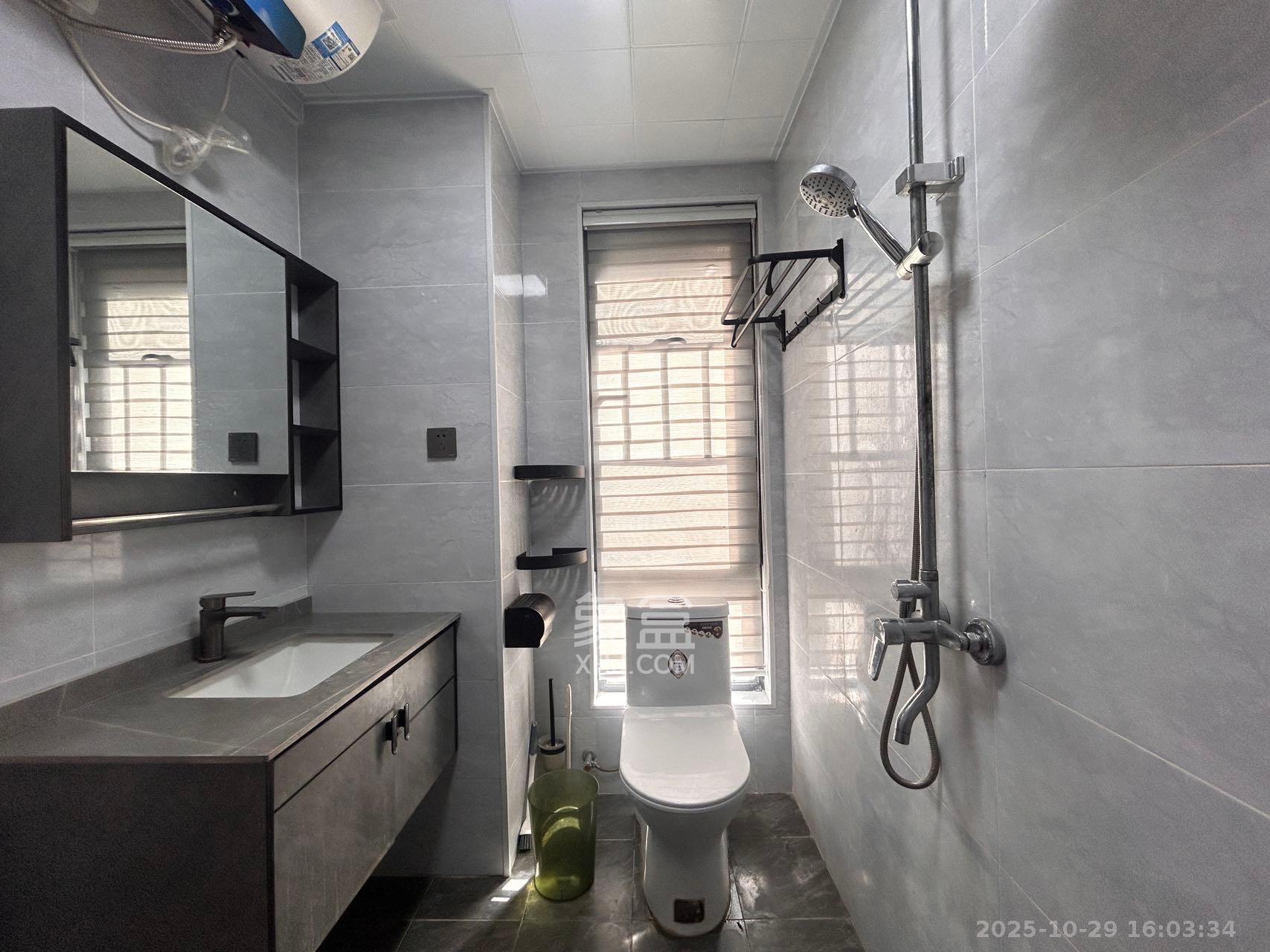 力高凤凰新天 1室1厅1卫 1600.0元/月 力高凤凰新天 1室1厅1卫 1600.0元/月室内图