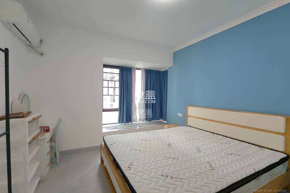 长燃润和天地(长润小区印湘江)  4室2厅2卫    2400.0元/月 长燃润和天地(长润小区印湘江)  4室2厅2卫    2400.0元/月室内图