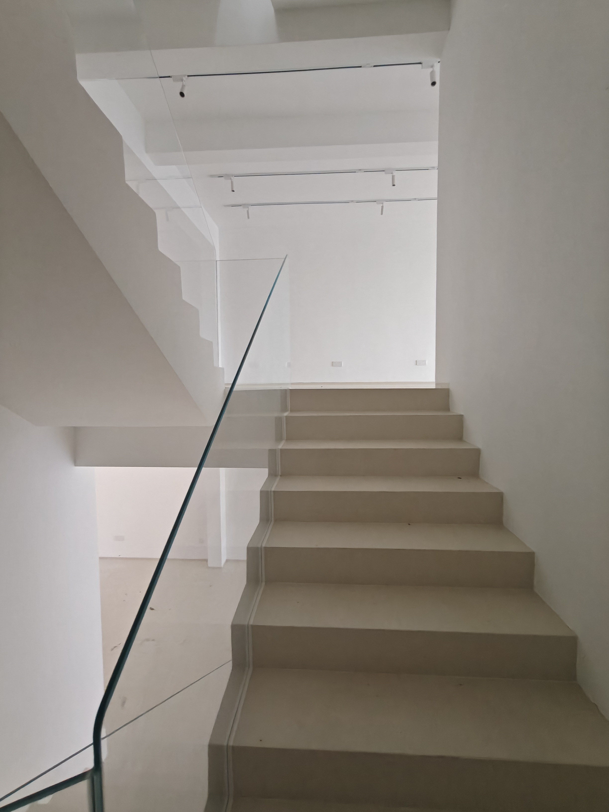 中海锦城 3室3厅3卫 13500.0元/月 中海锦城 3室3厅3卫 13500.0元/月室内图